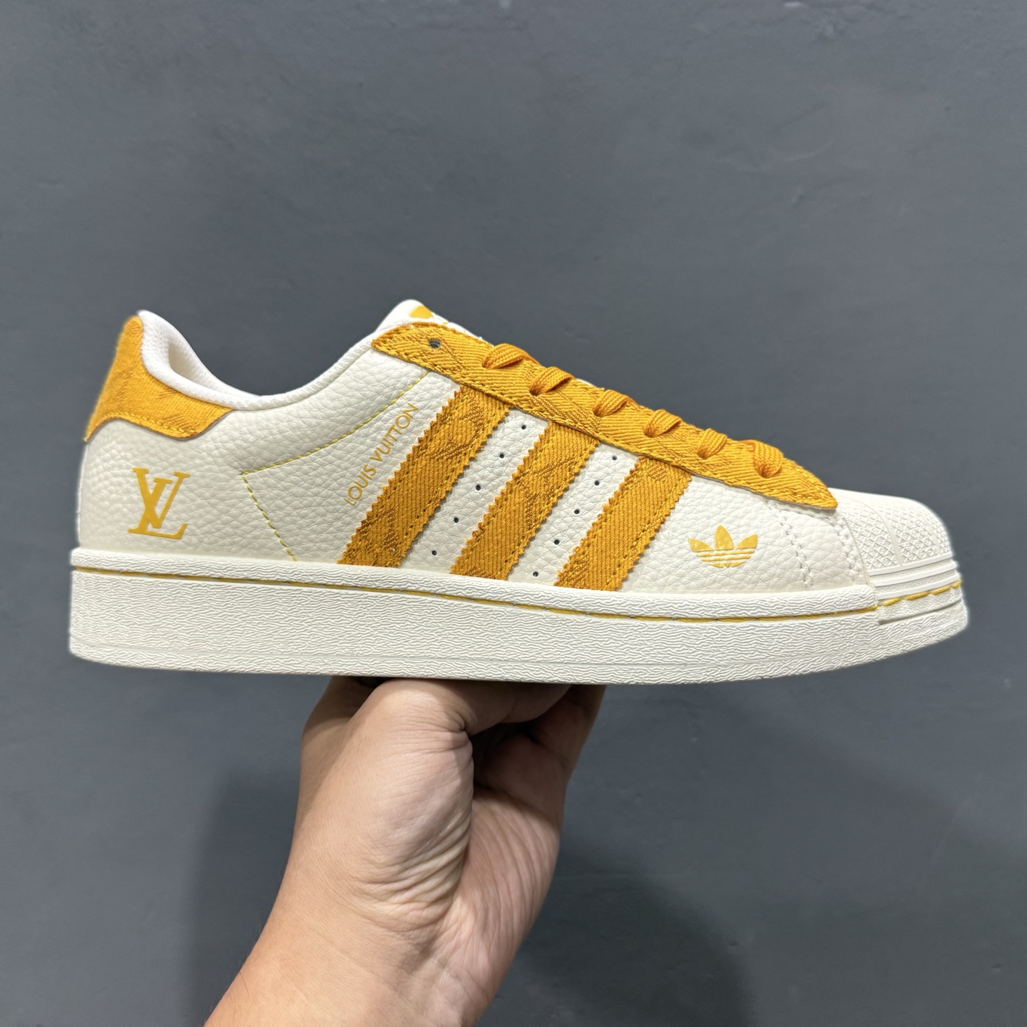 独家实拍C版 Adidas Originals Superstar 联名款 经典贝壳头 AD8007