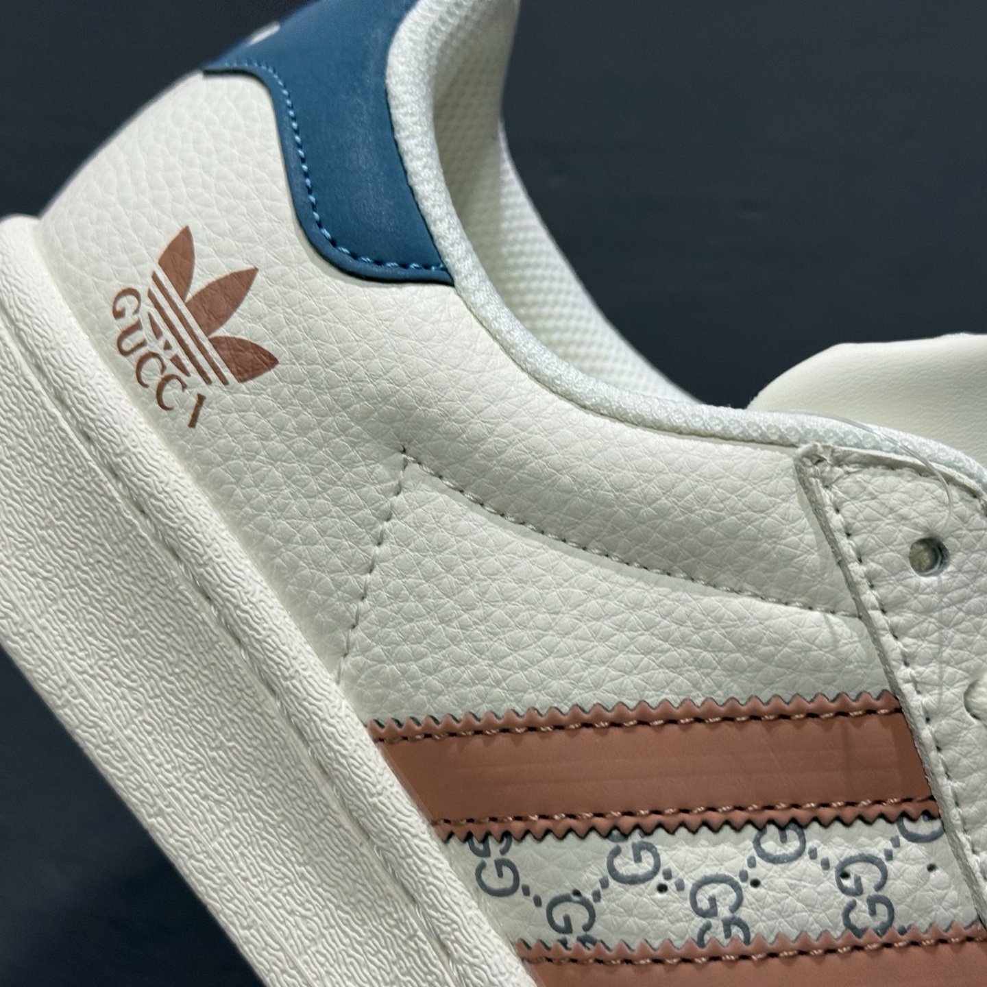 #纯原 CLOT x AD Originals Supertar#贝壳头CUCCI联名限定 贴合柔软皮料蓝白粉色三杆配色 #纯原 CLOT x AD Originals Supertar#贝壳头CUCCI联名限定 贴合柔软皮料蓝白粉色三杆配色