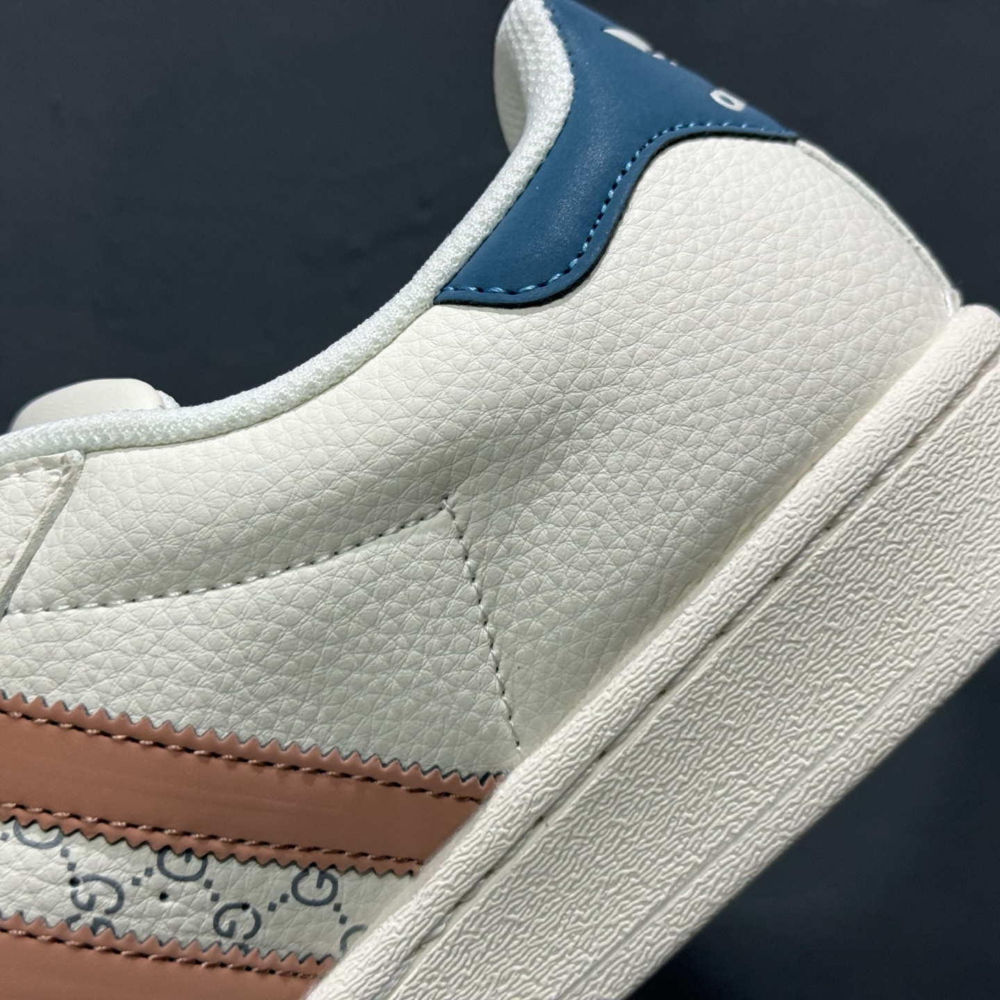 #纯原 CLOT x AD Originals Supertar#贝壳头CUCCI联名限定 贴合柔软皮料蓝白粉色三杆配色 #纯原 CLOT x AD Originals Supertar#贝壳头CUCCI联名限定 贴合柔软皮料蓝白粉色三杆配色