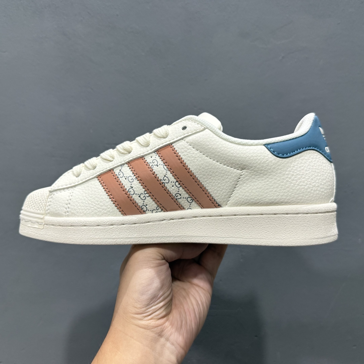 #纯原 CLOT x AD Originals Supertar#贝壳头CUCCI联名限定 贴合柔软皮料蓝白粉色三杆配色 #纯原 CLOT x AD Originals Supertar#贝壳头CUCCI联名限定 贴合柔软皮料蓝白粉色三杆配色