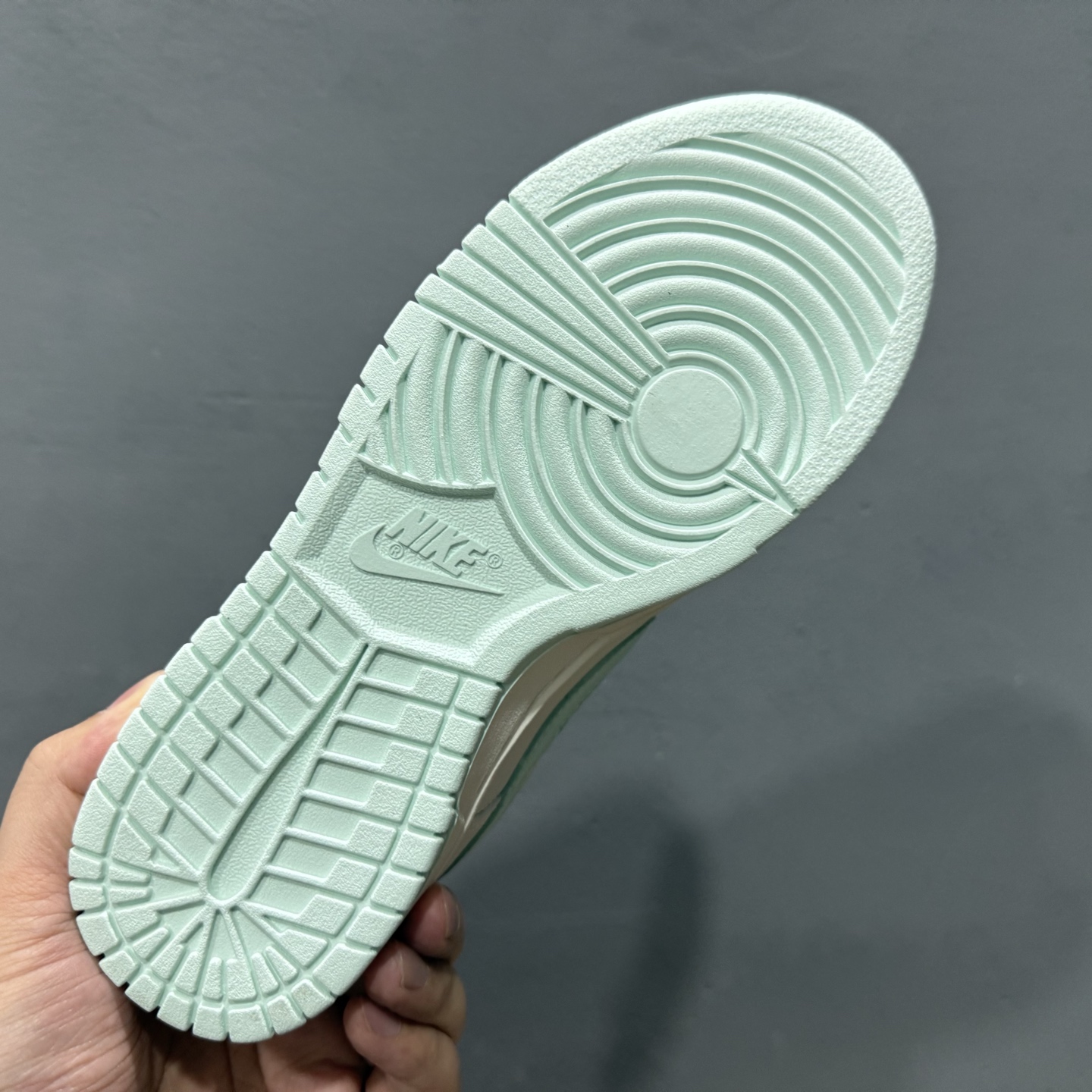 Nike Dunk Low 薄荷曼波 当杏仁奶白拥抱一缕薄荷蓝的风 WC0212-017 Nike Dunk Low 薄荷曼波 当杏仁奶白拥抱一缕薄荷蓝的风 WC0212-017