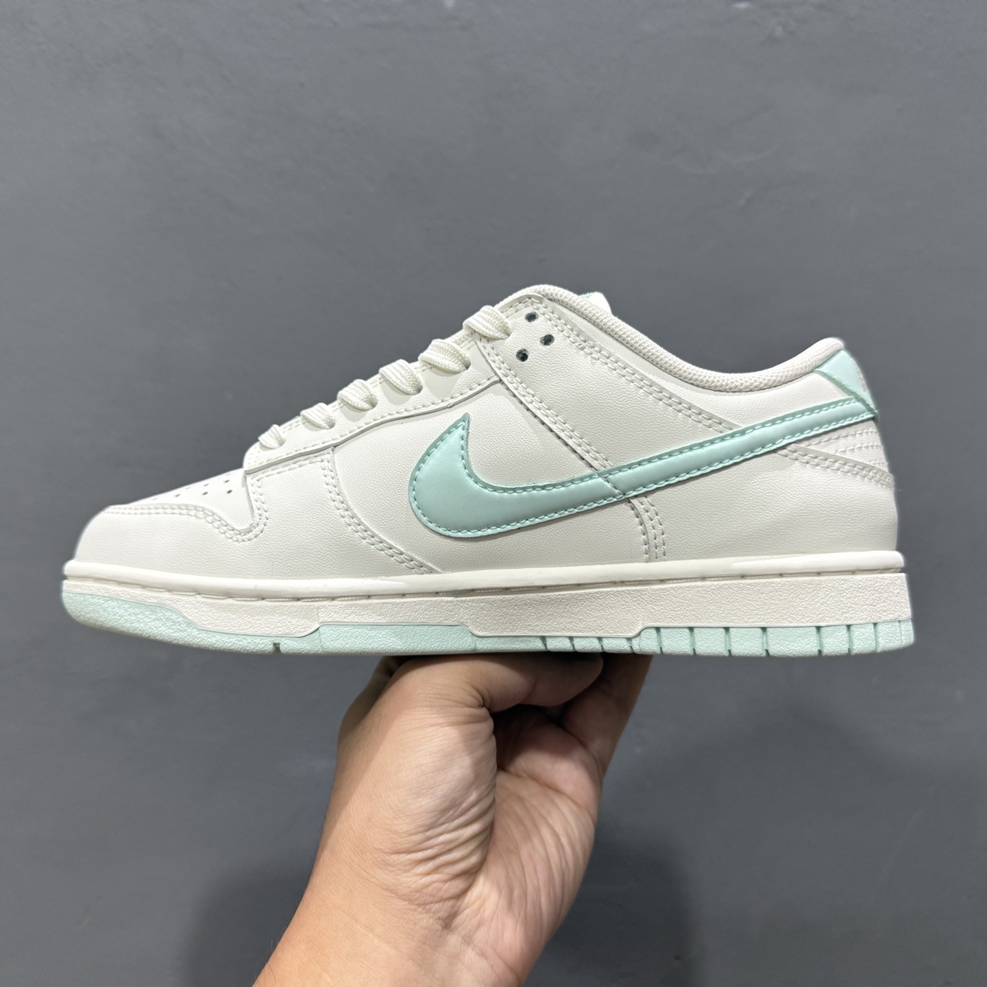 Nike Dunk Low 薄荷曼波 当杏仁奶白拥抱一缕薄荷蓝的风 WC0212-017 Nike Dunk Low 薄荷曼波 当杏仁奶白拥抱一缕薄荷蓝的风 WC0212-017