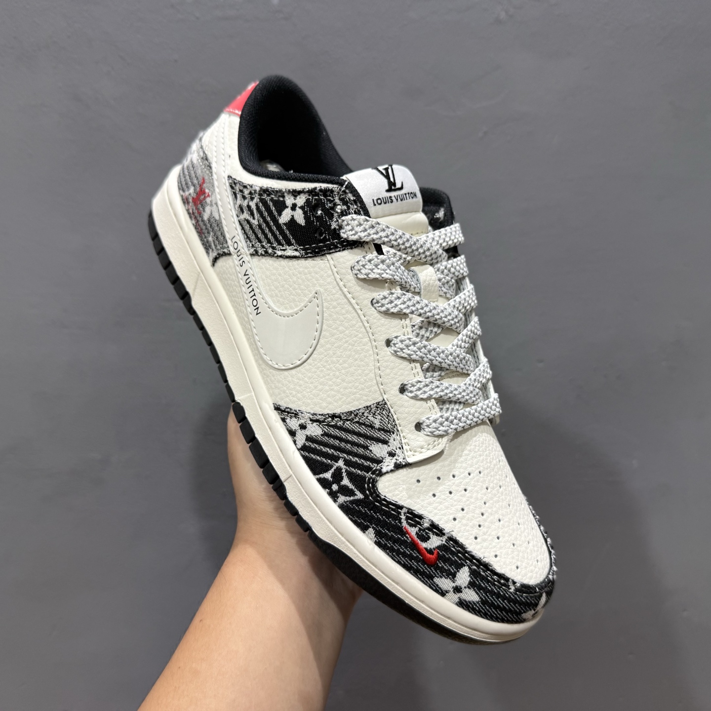 Louis Vuitton x Nike Dunk Low 黑牛仔白勾勾 FC1688-233 Louis Vuitton x Nike Dunk Low 黑牛仔白勾勾 FC1688-233