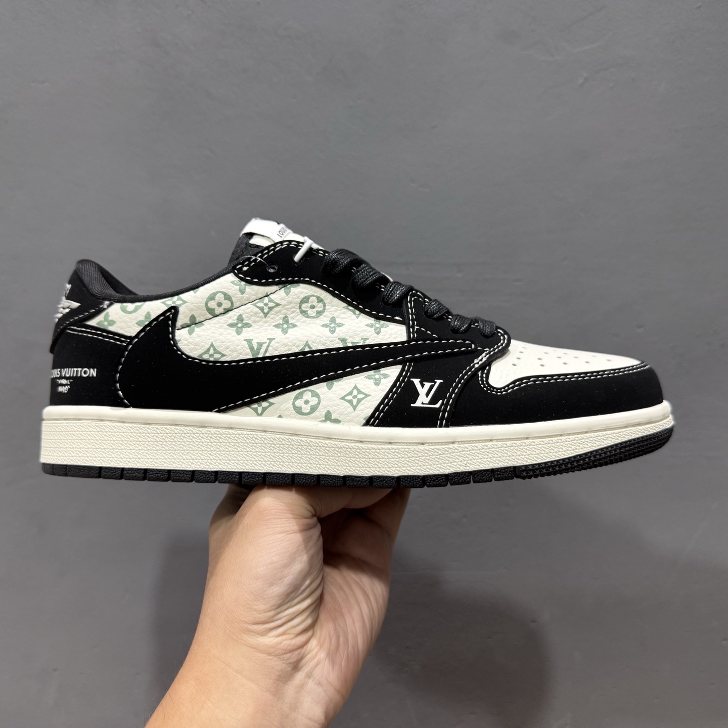 XC版Fragment x Travis Scott x LV Air Jordan 1 Low 三方联名倒钩  LX1988-200
