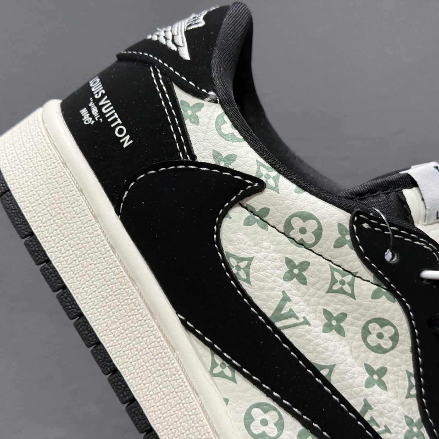 XC版Fragment x Travis Scott x LV Air Jordan 1 Low 三方联名倒钩  LX1988-200