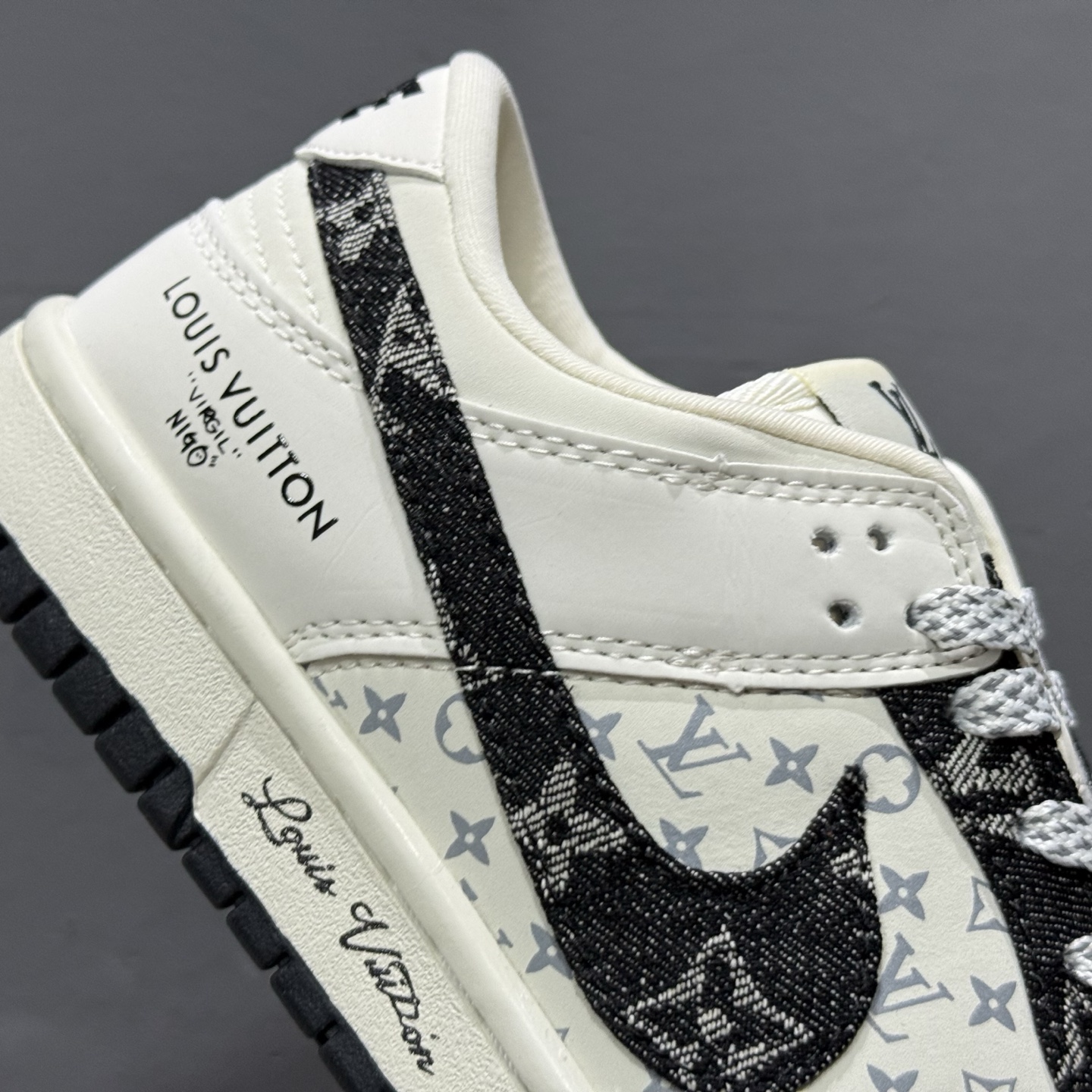 Nike SB Dunk Low LV联名 米黑牛仔 周年高端定制 低帮休闲板鞋 JH8310-946