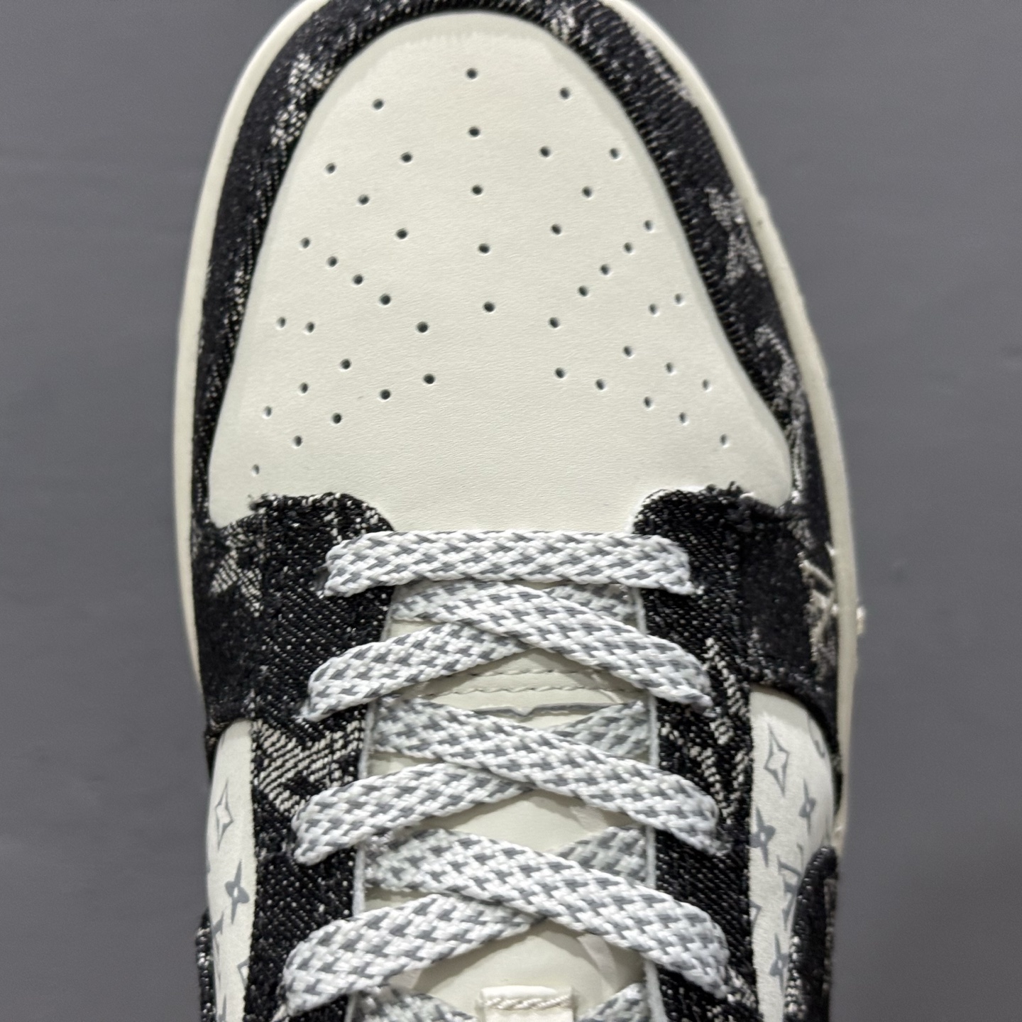 Nike SB Dunk Low LV联名 米黑牛仔 周年高端定制 低帮休闲板鞋 JH8310-946