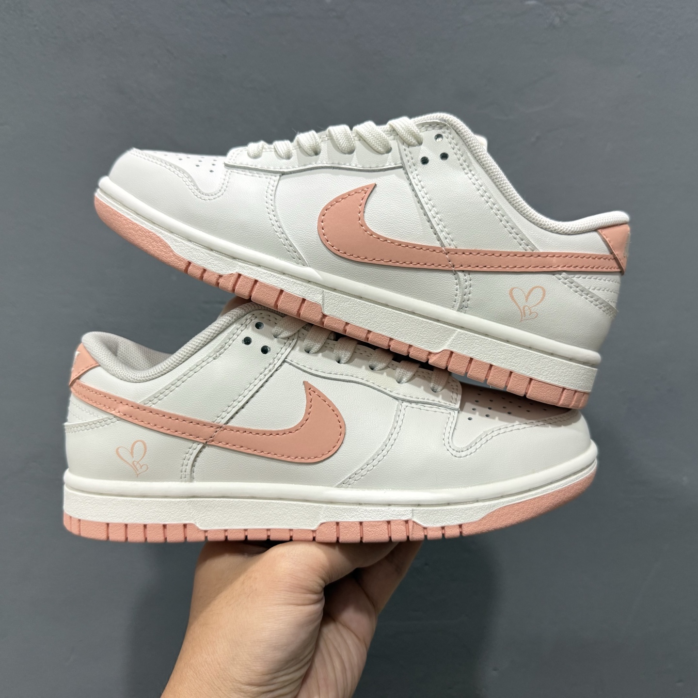 Nike Dunk Low 桃之夭夭 当夏风佛过针脚 WP0212-015