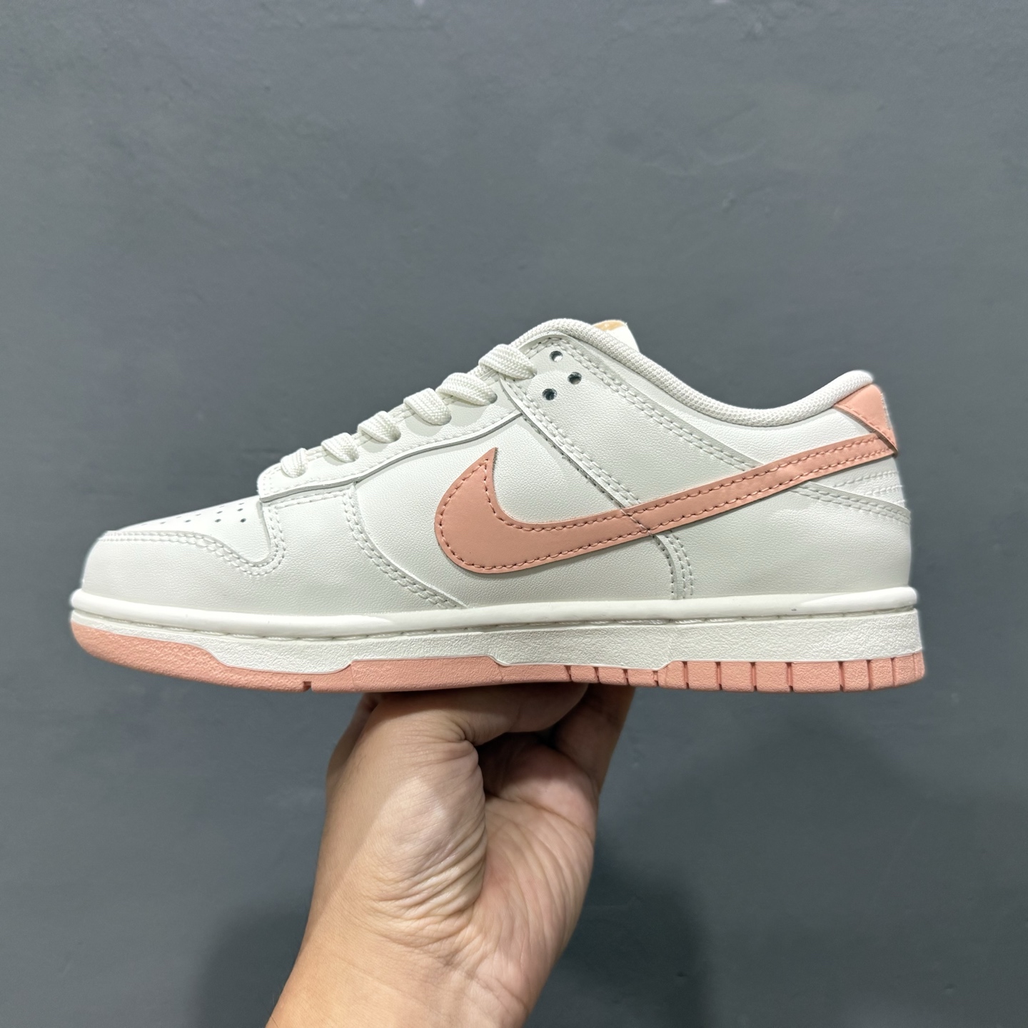 Nike Dunk Low 桃之夭夭 当夏风佛过针脚 WP0212-015