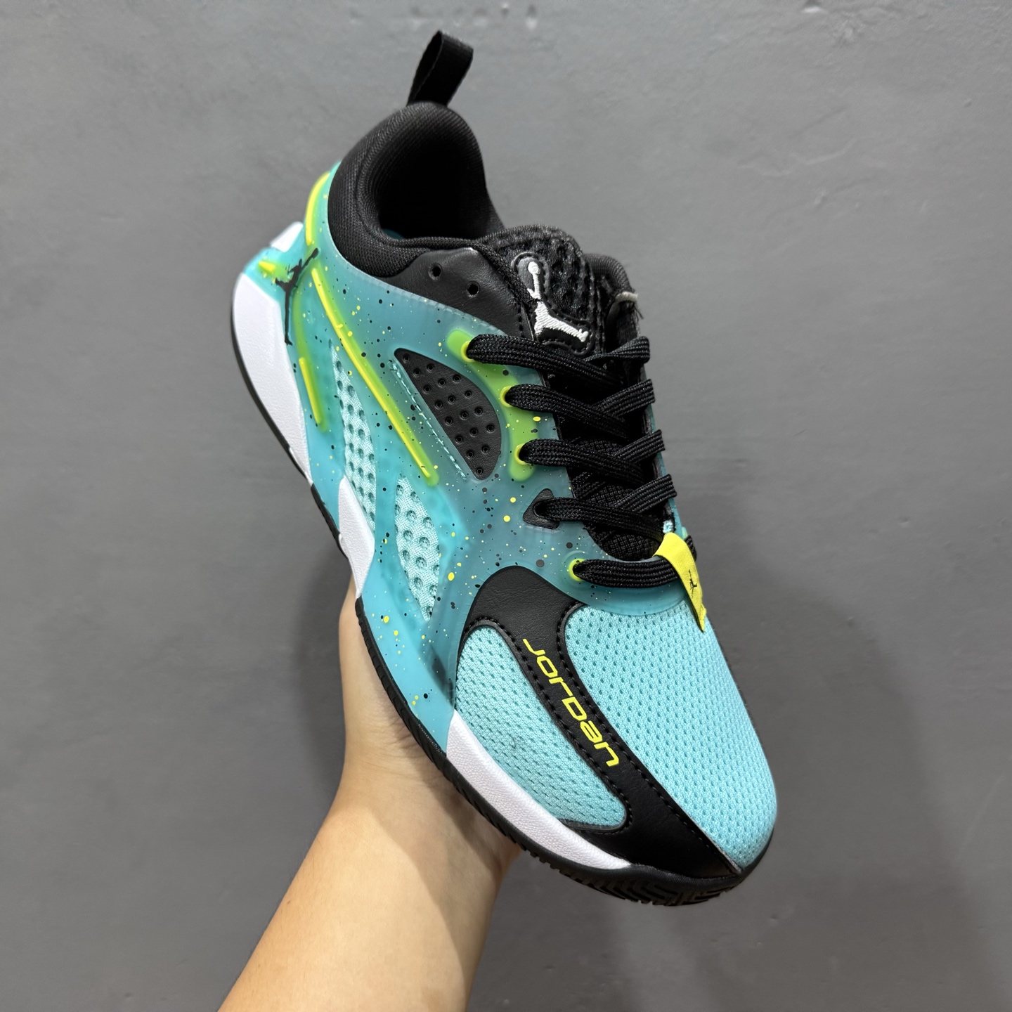 Nike Jordan Heir 1.0 乔丹继承者一代 減震防滑耐磨 低帮 篮球鞋 FQ3858-100