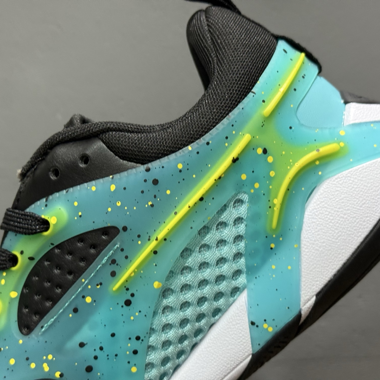 Nike Jordan Heir 1.0 乔丹继承者一代 減震防滑耐磨 低帮 篮球鞋 FQ3858-100