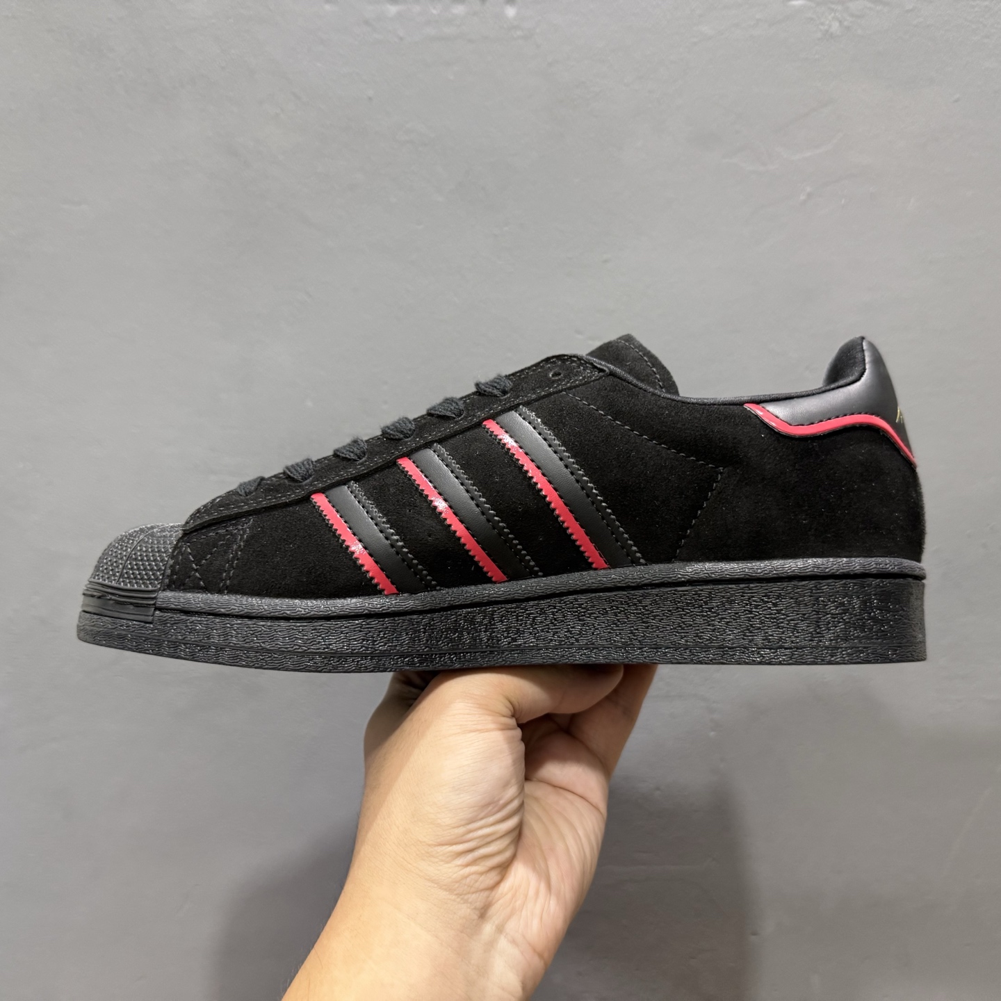阿迪达斯Adidas三叶草 Originals Superstar贝壳头系列低帮经典百搭休闲运动板鞋-High Quatity Cheap Brand wholesale wholesaler seller Clothes Bags handbags Sneakers Top Fashion Clothing Shoes from China Factory Chinese suppliers best Quality Beautiful Price 阿迪达斯Adidas三叶草 Originals Superstar贝壳头系列低帮经典百搭休闲运动板鞋
