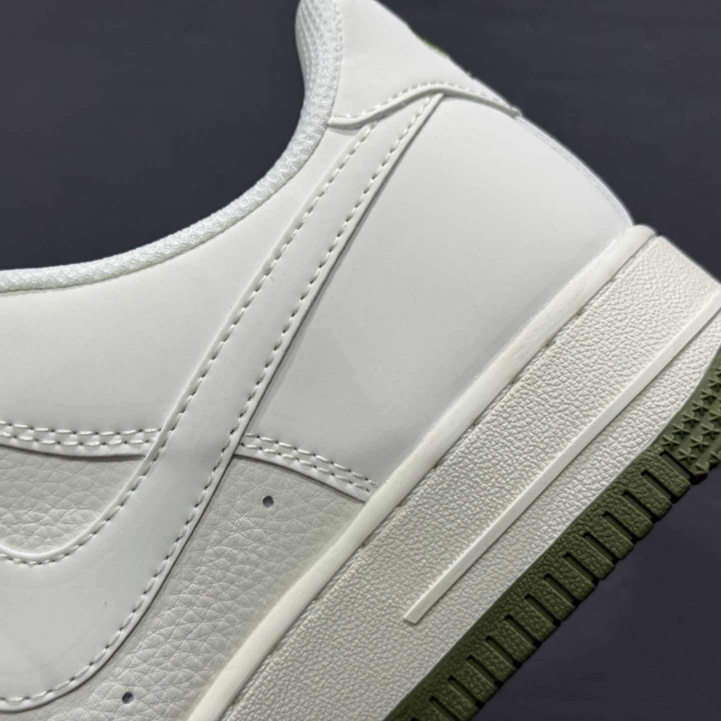 独家实拍Nike Air Force 1‘07 Low 耐克联名 绿小三勾 空军一号低帮休闲板鞋 XX3168-182