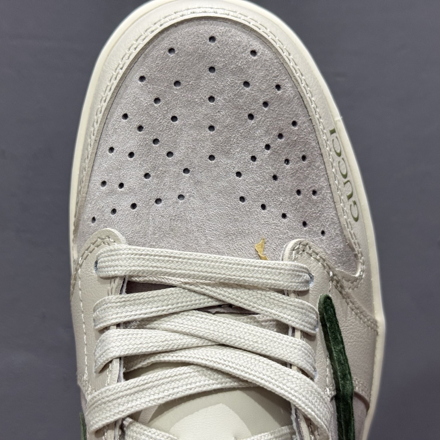 XC版Travis Scott x Fragment Design x Jordan Air Jordan 1 Low SP AJ1 乔1LV联名暮云灰 低帮文化休闲板鞋 LX1988-102