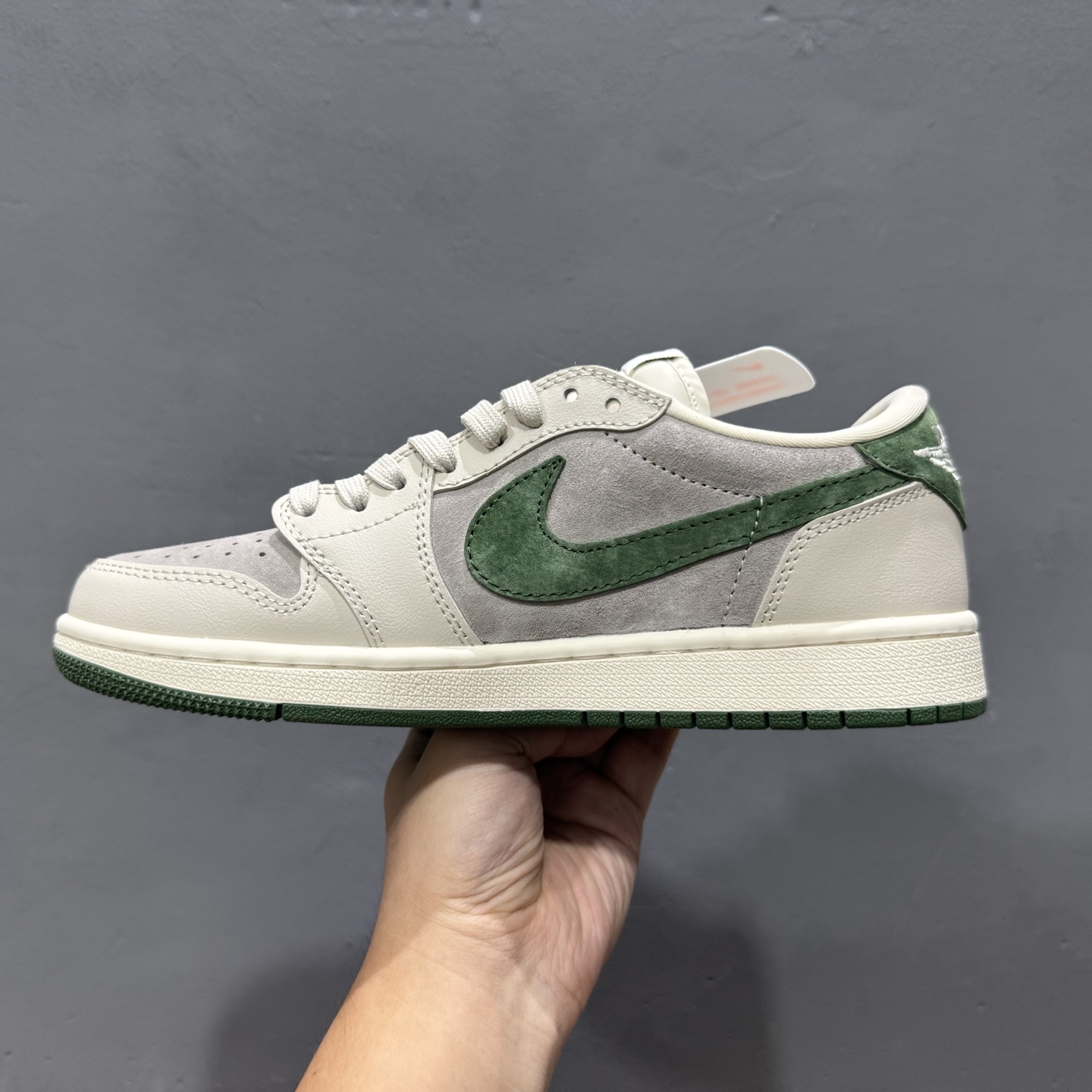 XC版Travis Scott x Fragment Design x Jordan Air Jordan 1 Low SP AJ1 乔1LV联名暮云灰 低帮文化休闲板鞋 LX1988-102