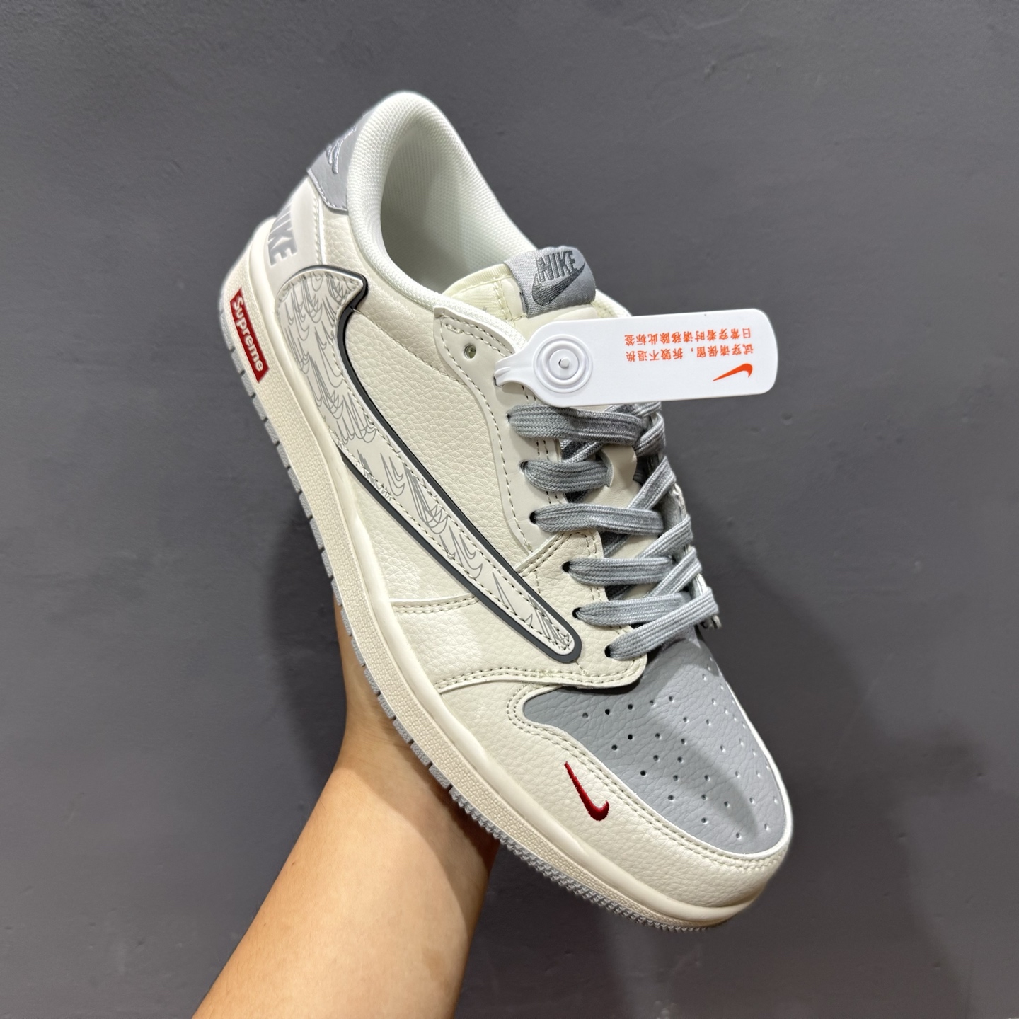 独家实拍Travis Scott x Fragment Design x Air Jordan 1 Low SP AJ1 乔1 多重灰勾 低帮文化休闲板鞋 XS7089-598