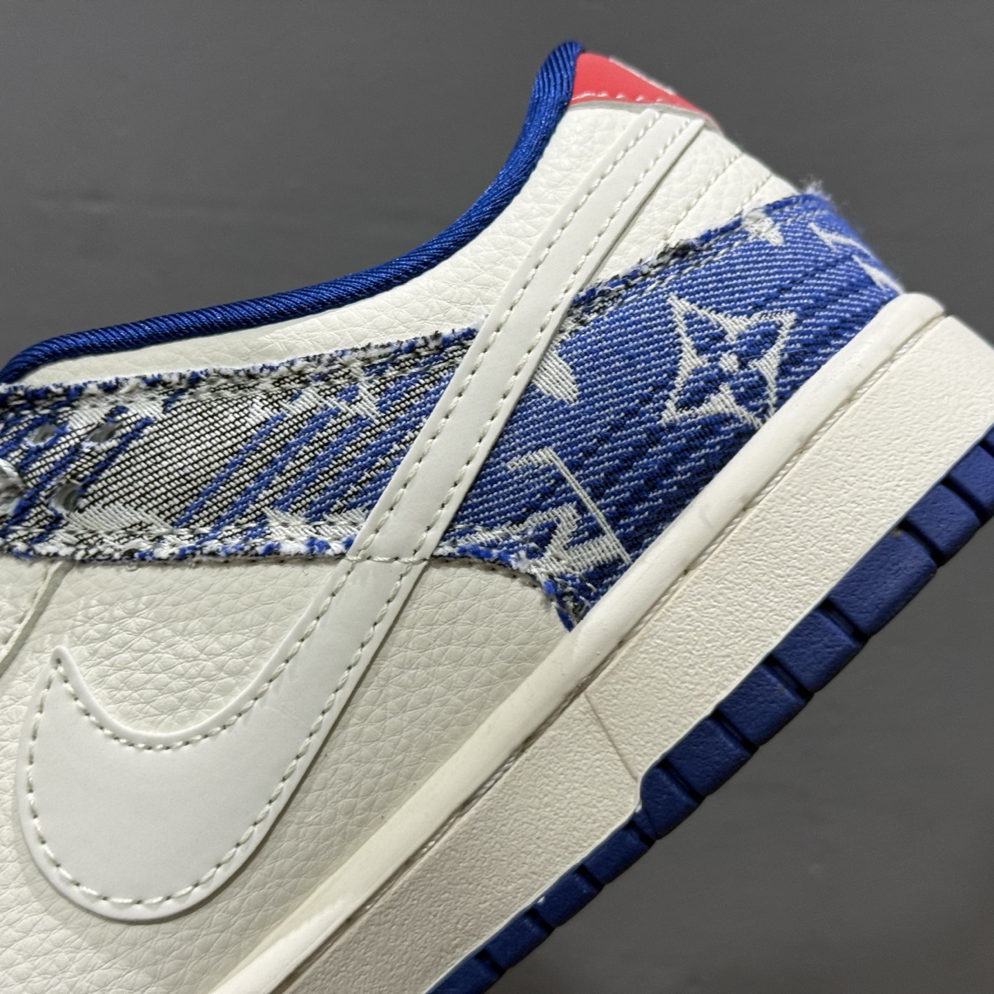 XC版Nike SB Dunk Low 联名 LV牛仔印花 周年高端定制 低帮休闲板鞋 FC1688-234