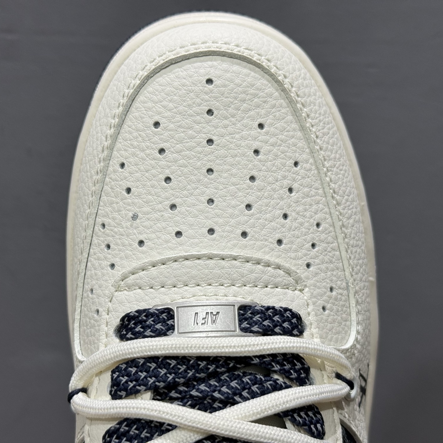 Nike Air Force 1'07 Low LV联名 深蓝底抽绳 空军一号低帮休闲板鞋 DM6868-098