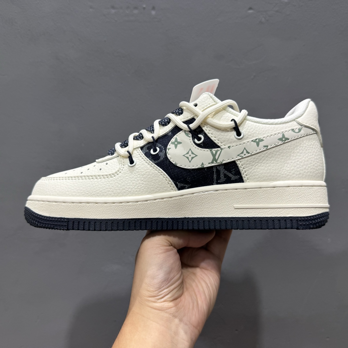 Nike Air Force 1'07 Low LV联名 深蓝底抽绳 空军一号低帮休闲板鞋 DM6868-098