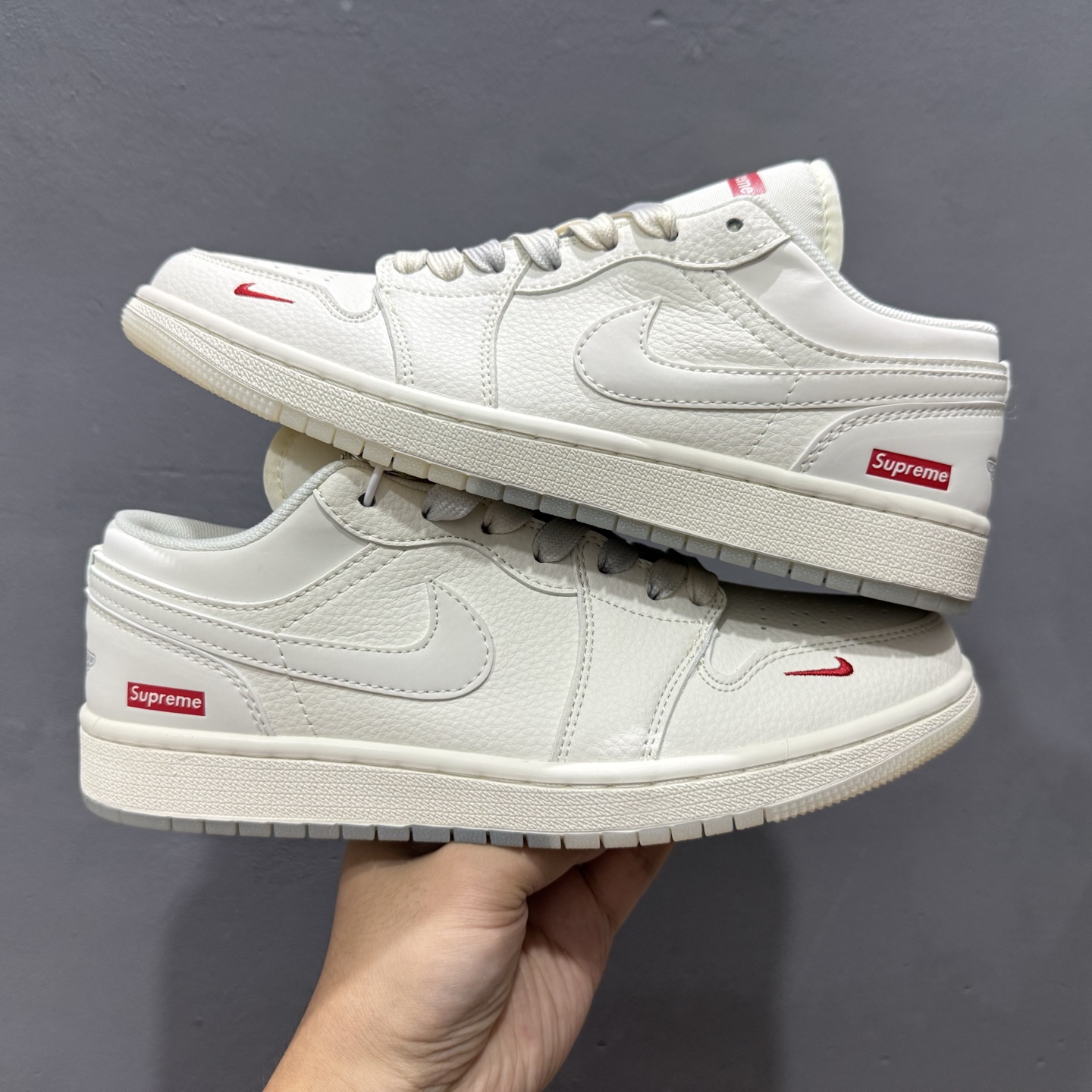 Supreme x Air Jordan 1 Low 米灰双色 XX3168-175