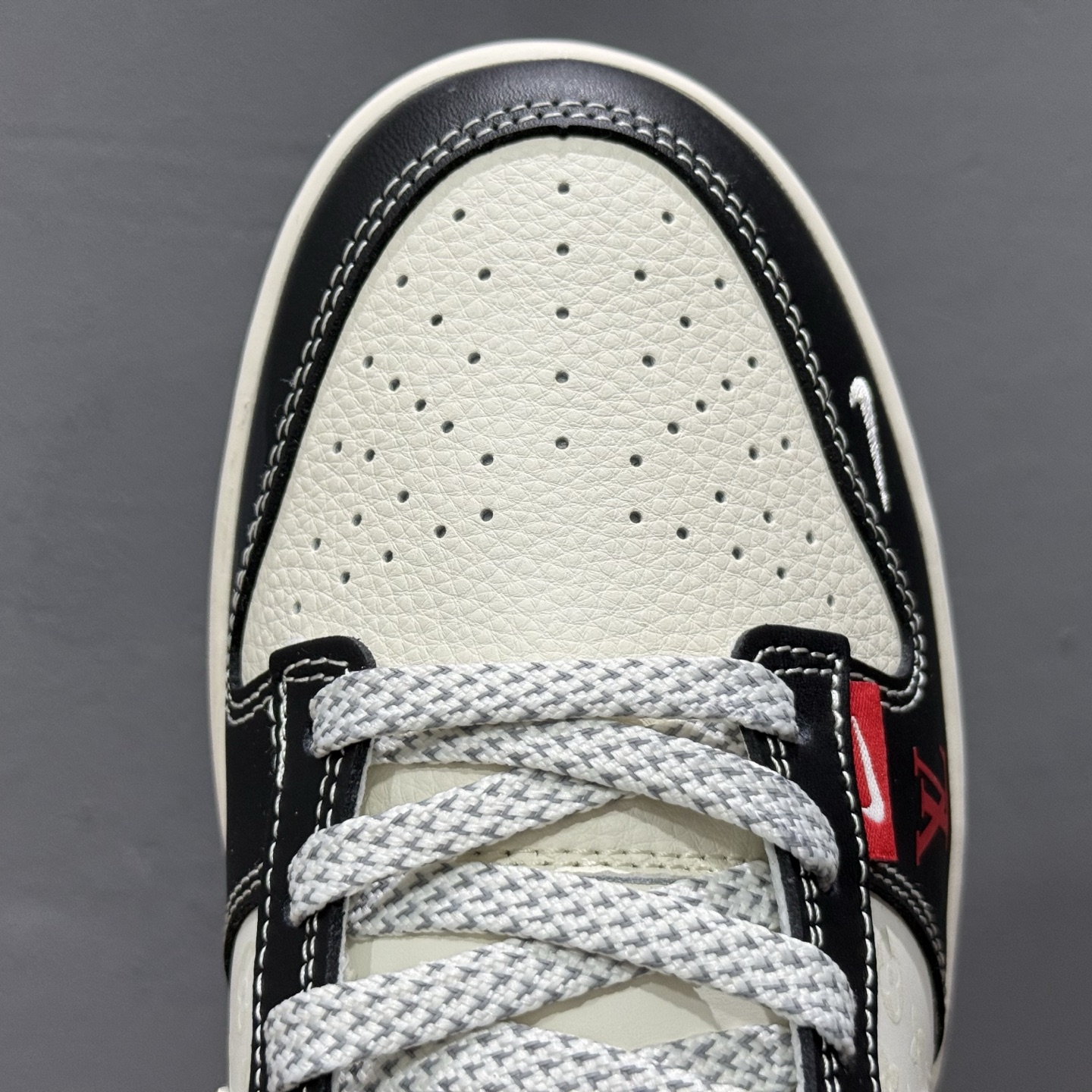 Louis Vuitton x Nike Dunk Low 双勾红尾 YX5066-358