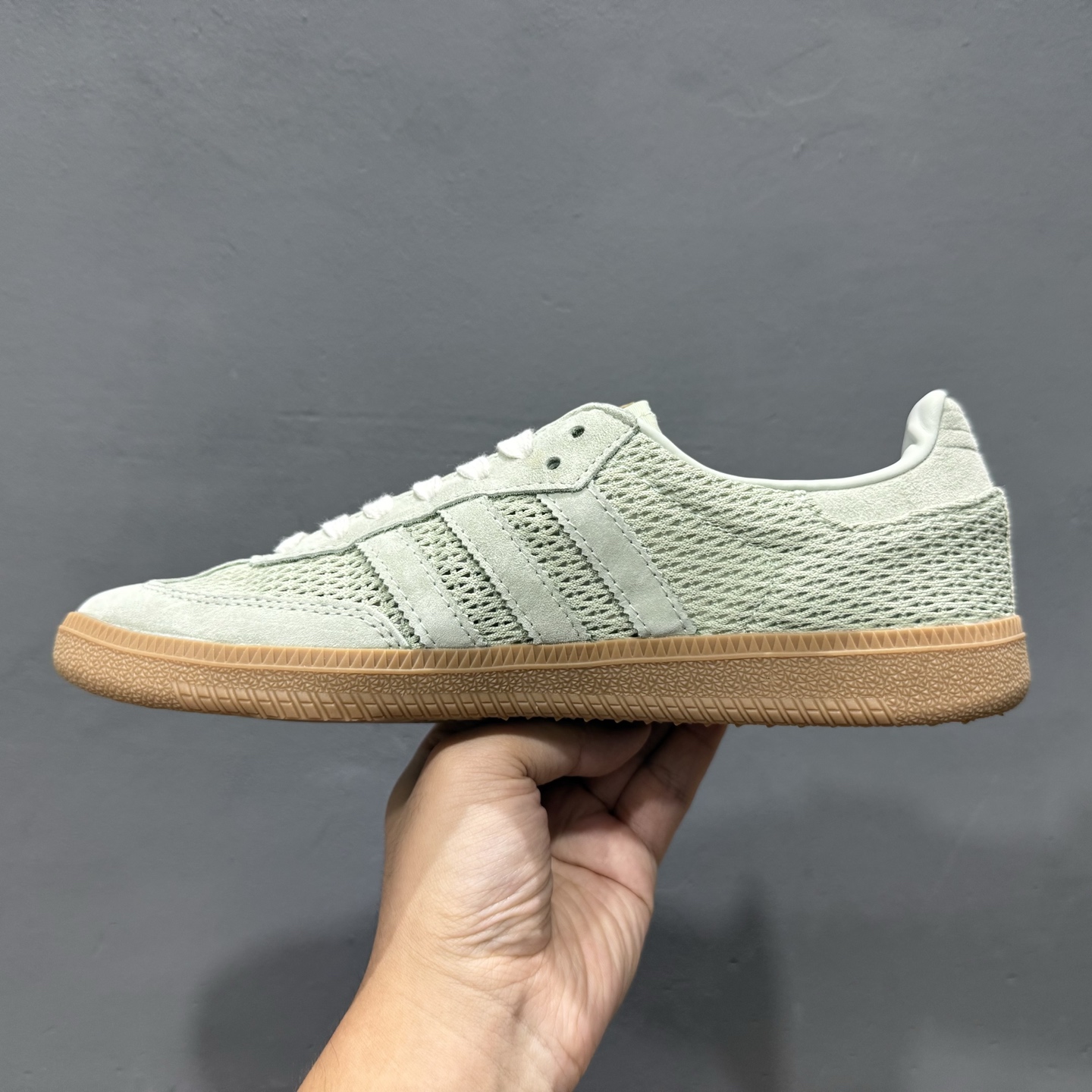 adidas originals SAMBA 绿黄色 KK3529-High Quatity Cheap Brand wholesale wholesaler seller Clothes Bags handbags Sneakers Top Fashion Clothing Shoes from China Factory Chinese suppliers best Quality Beautiful Price adidas originals SAMBA 绿黄色 KK3529