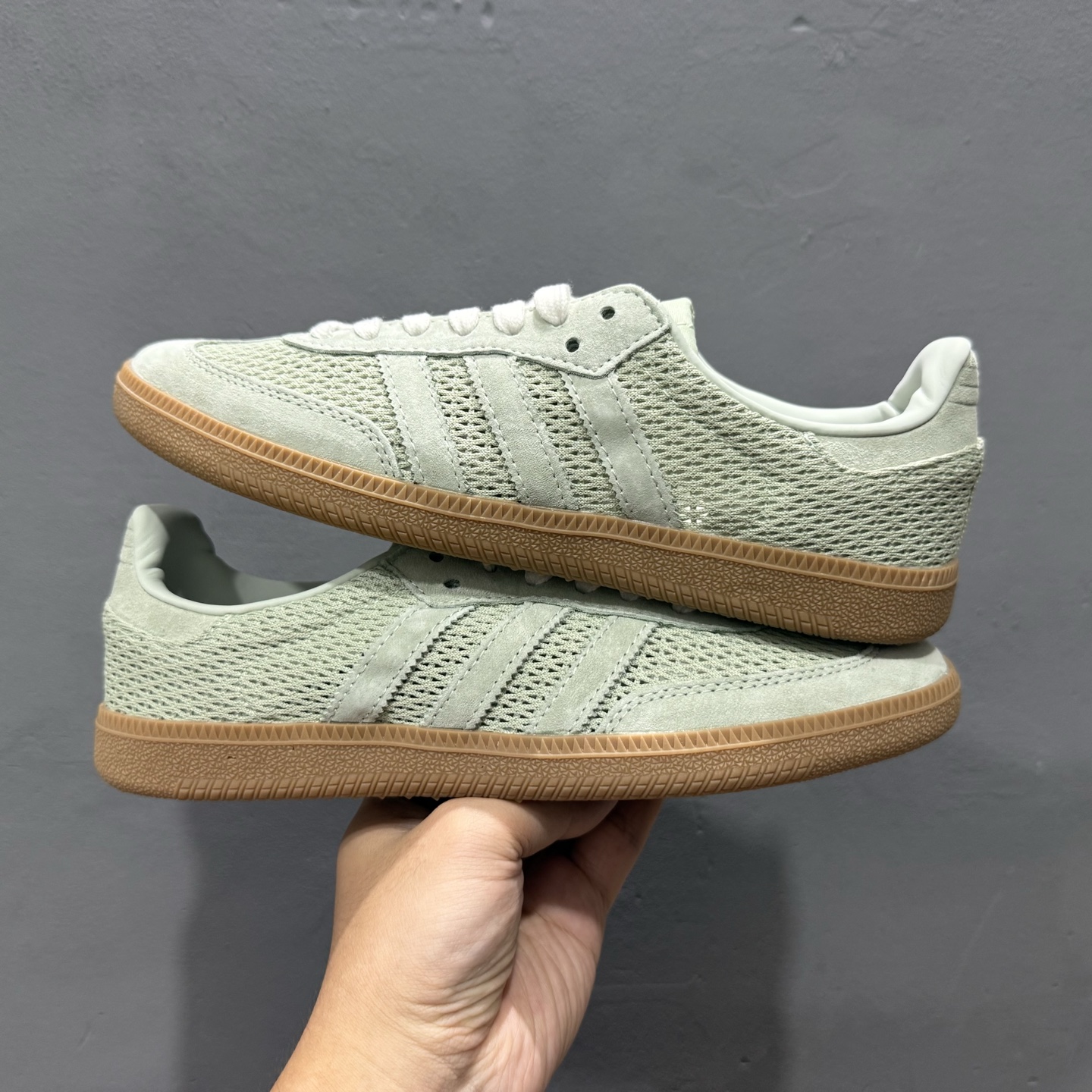 adidas originals SAMBA 绿黄色 KK3529-High Quatity Cheap Brand wholesale wholesaler seller Clothes Bags handbags Sneakers Top Fashion Clothing Shoes from China Factory Chinese suppliers best Quality Beautiful Price adidas originals SAMBA 绿黄色 KK3529