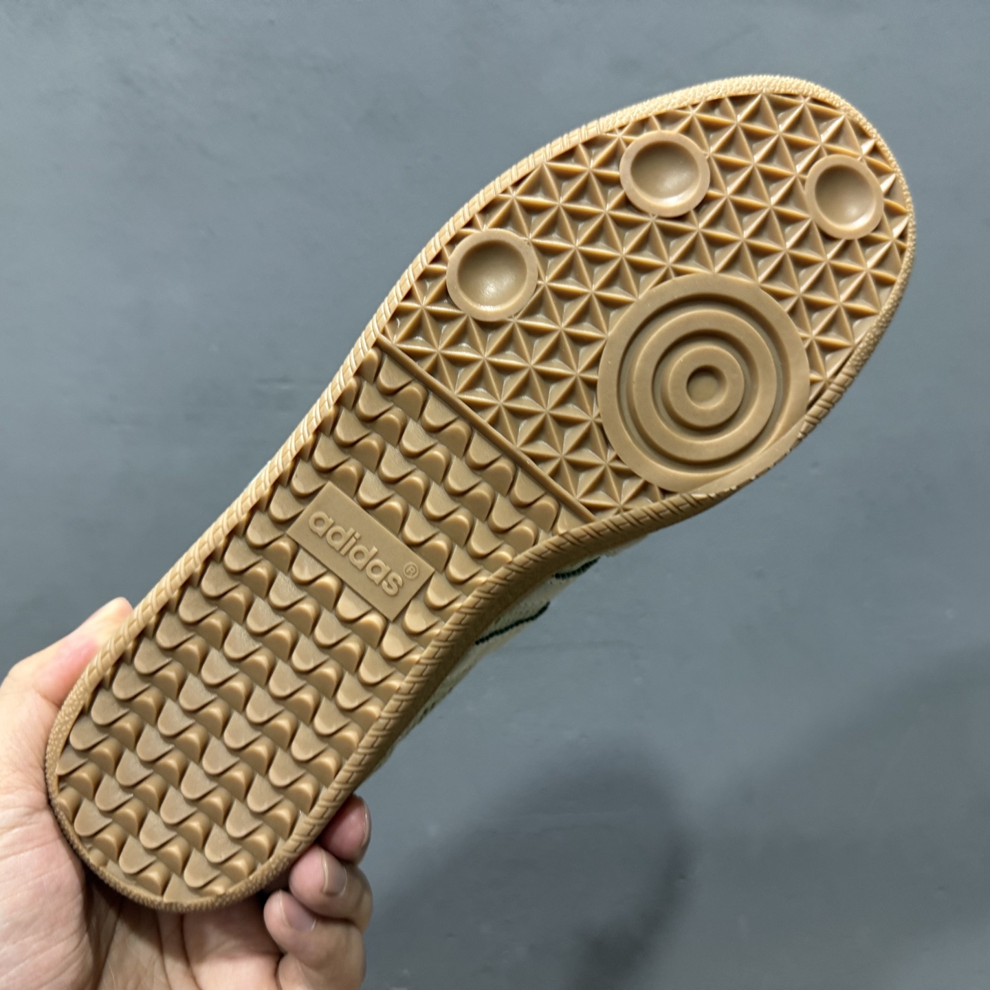 adidas originals SAMBA 绿黄色 KK3529-High Quatity Cheap Brand wholesale wholesaler seller Clothes Bags handbags Sneakers Top Fashion Clothing Shoes from China Factory Chinese suppliers best Quality Beautiful Price adidas originals SAMBA 绿黄色 KK3529