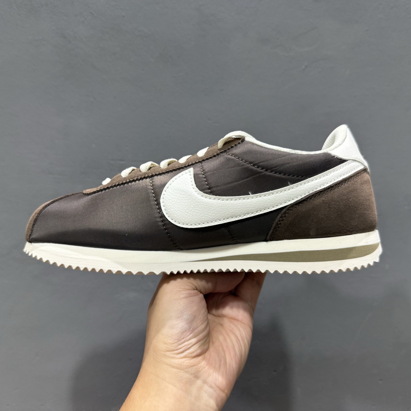 Nk Classic Cortez Leather 阿甘复 古初代皮革慢跑鞋 DZ2795-200