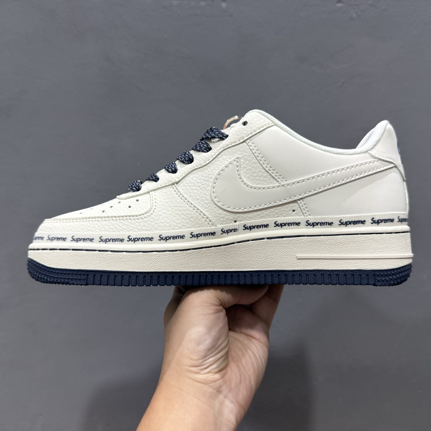 NIke Air Force 1'07 Low Supreme联名 米蓝弹幕 空军一号低帮休闲板鞋 XX3168-203