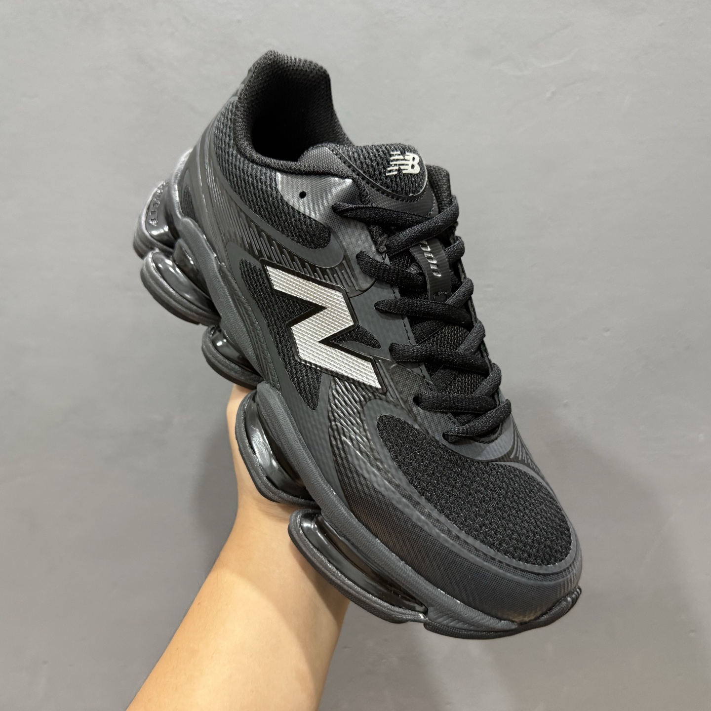 New Balance NB 2000 百搭舒适耐磨 低帮跑步鞋 男女同款 银黑 U2000BAP-High Quatity Cheap Brand wholesale wholesaler seller Clothes Bags handbags Sneakers Top Fashion Clothing Shoes from China Factory Chinese suppliers best Quality Beautiful Price New Balance NB 2000 百搭舒适耐磨 低帮跑步鞋 男女同款 银黑 U2000BAP