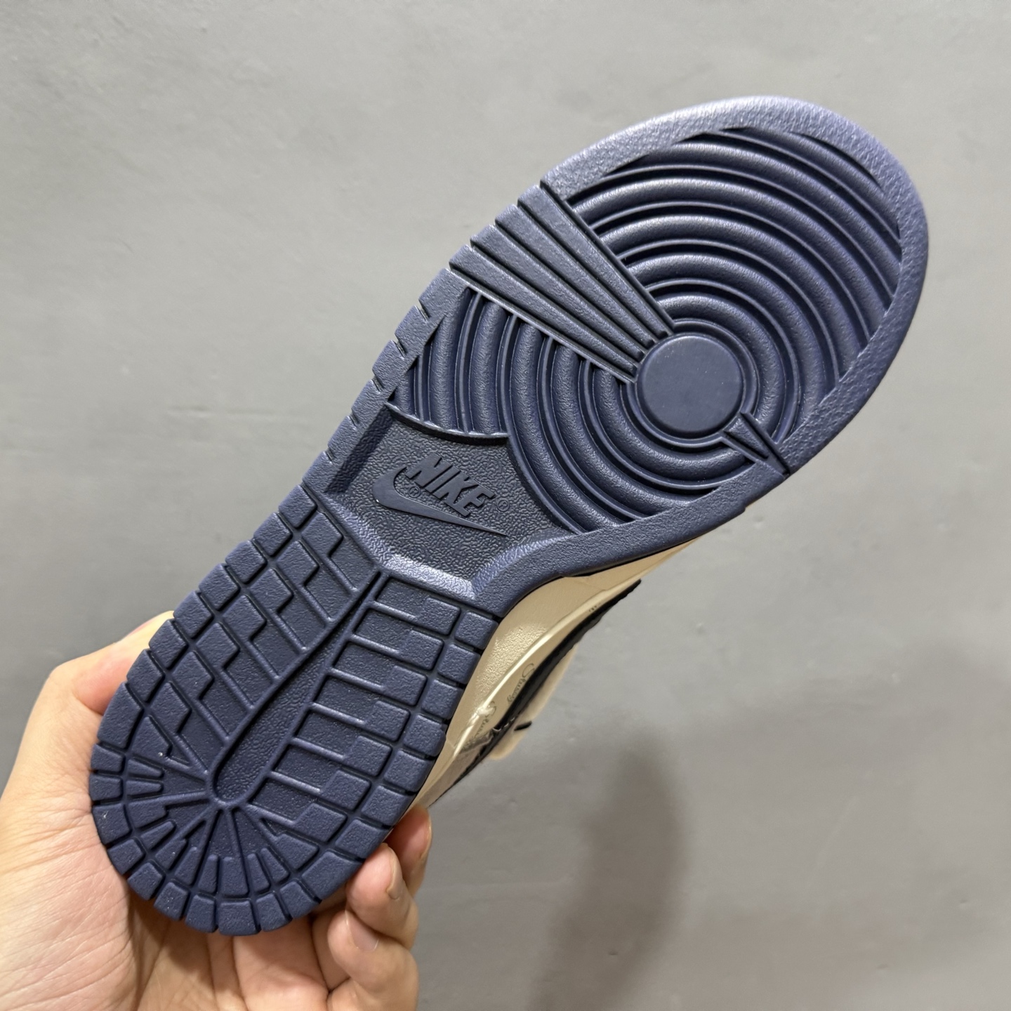 XC版Nike SB Dunk Low x Stussy 白蓝红绑带 SJ2068-308