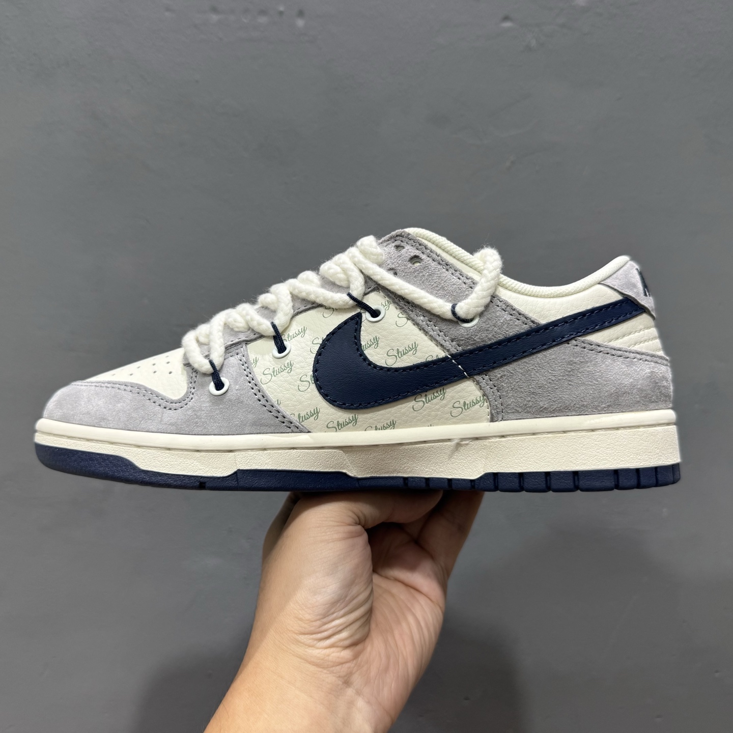 XC版Nike SB Dunk Low x Stussy 白蓝红绑带 SJ2068-308