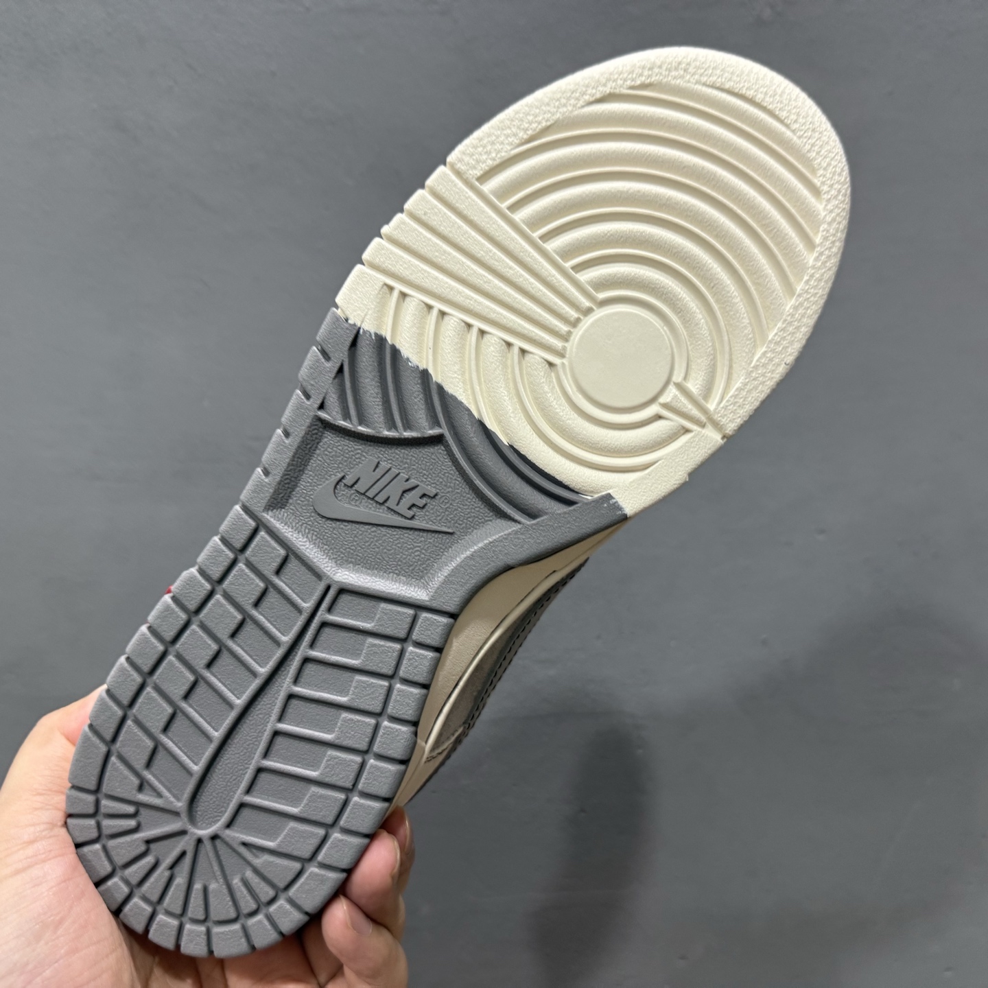 XC版Nike SB Dunk Low x Stussy 白蓝红绑带 SJ2068-302