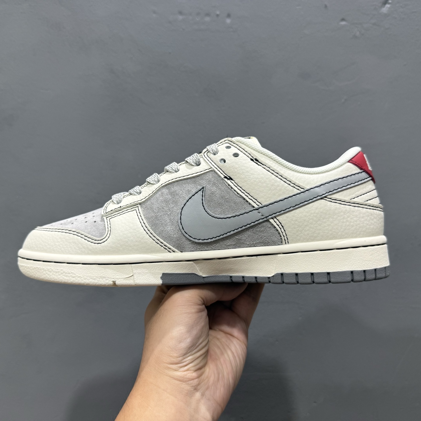 XC版Nike SB Dunk Low x Stussy 白蓝红绑带 SJ2068-302
