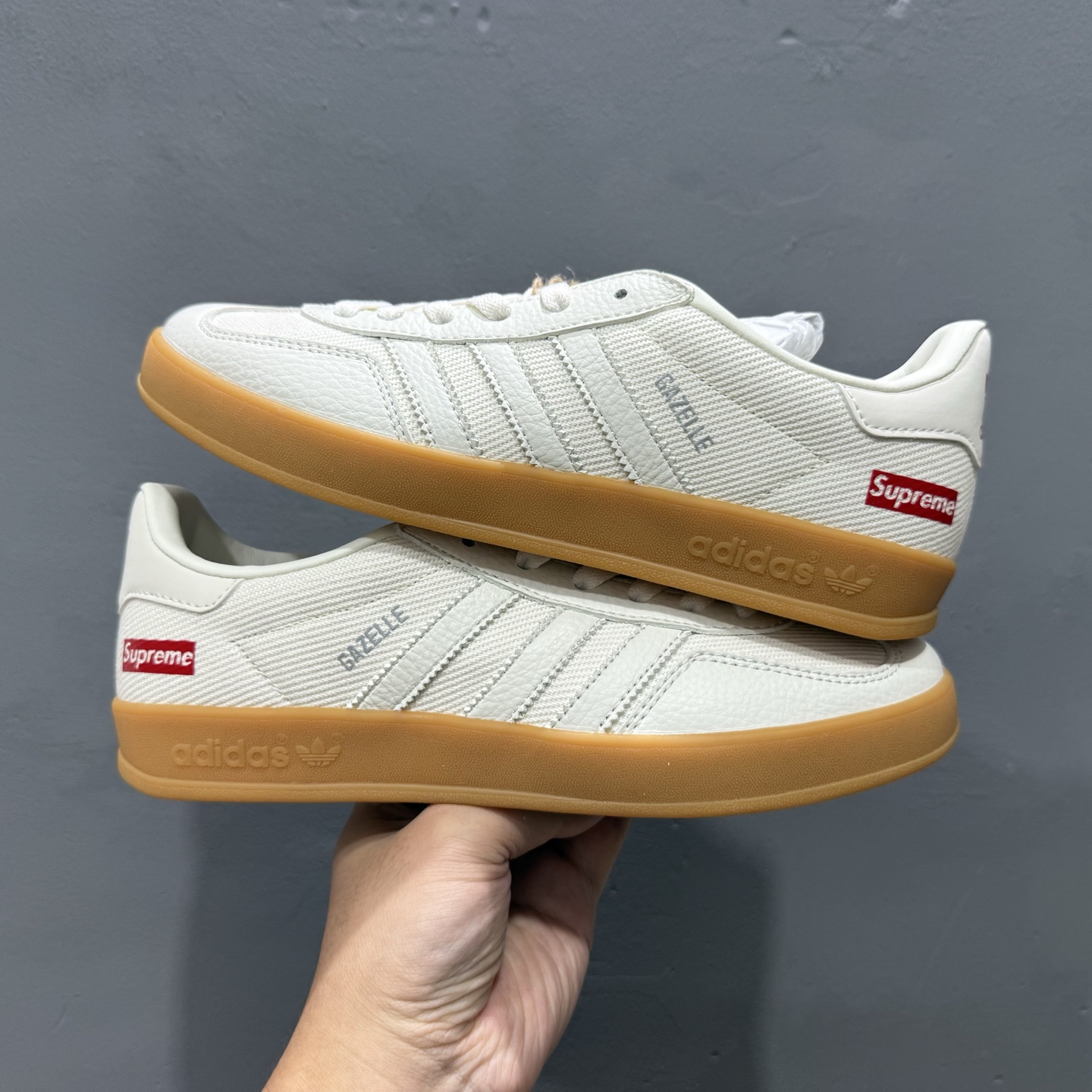 SC版Adidas SAMBA x Supreme 白红休闲板鞋 SC9207-723