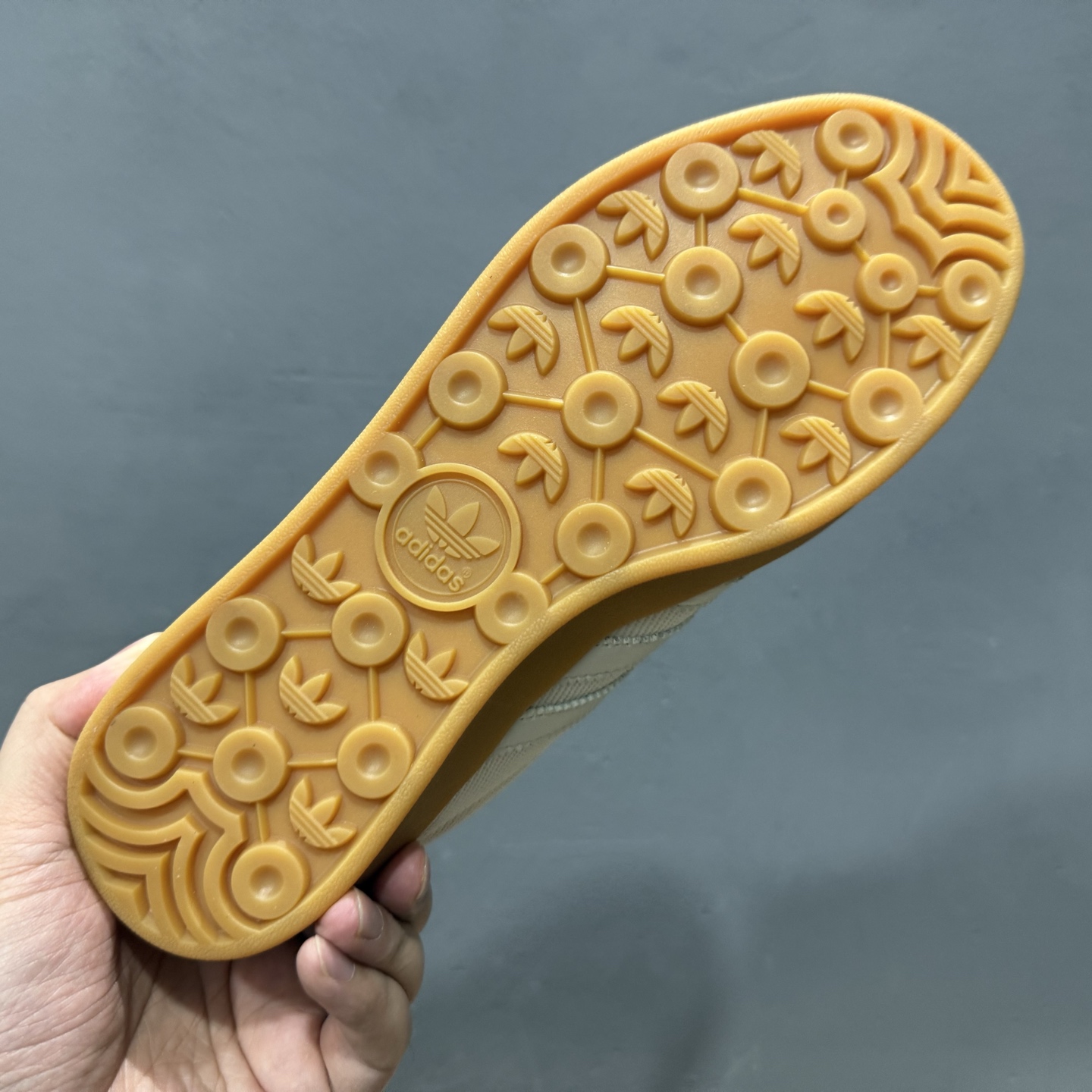 SC版Adidas SAMBA x Supreme 白红休闲板鞋 SC9207-723