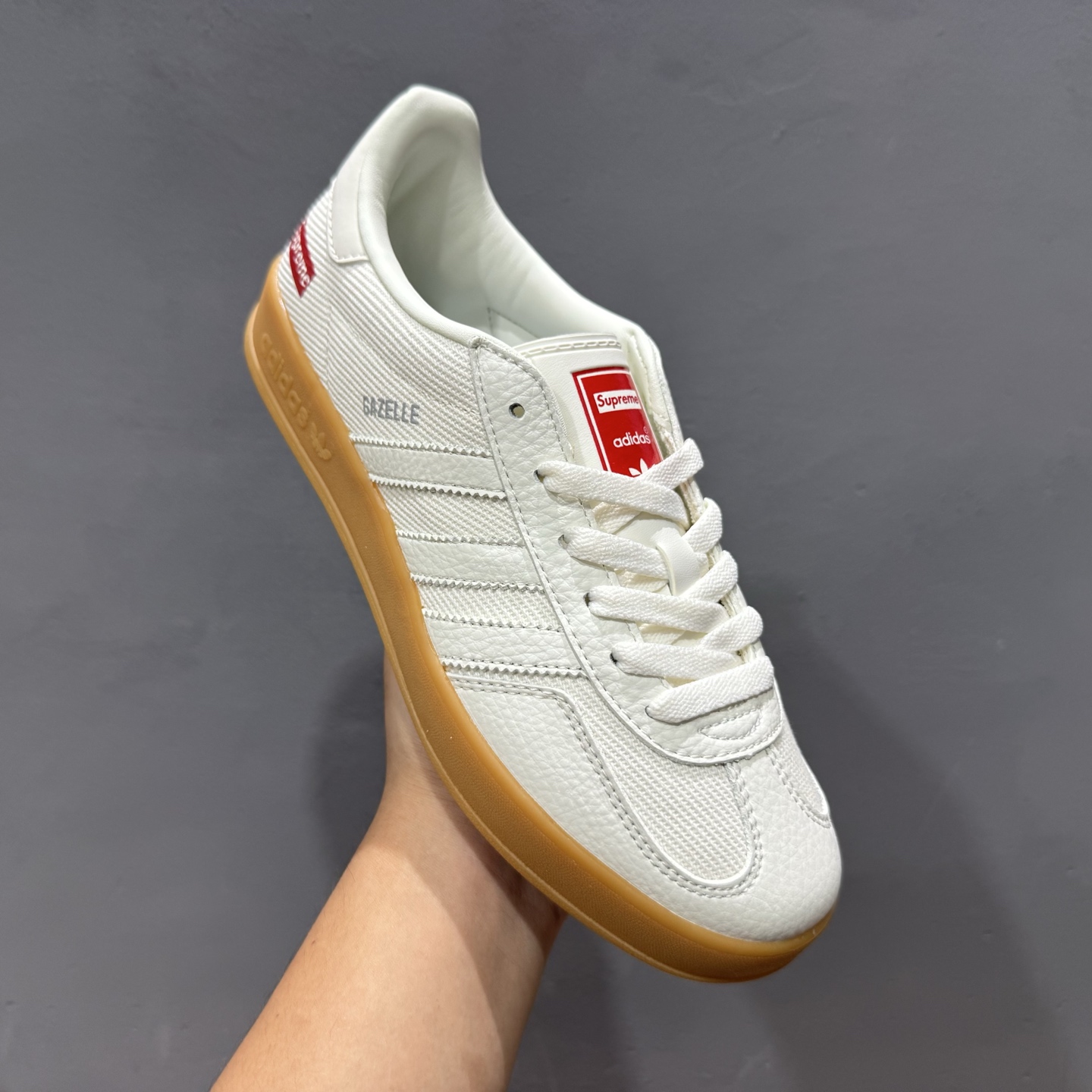 SC版Adidas SAMBA x Supreme 白红休闲板鞋 SC9207-723