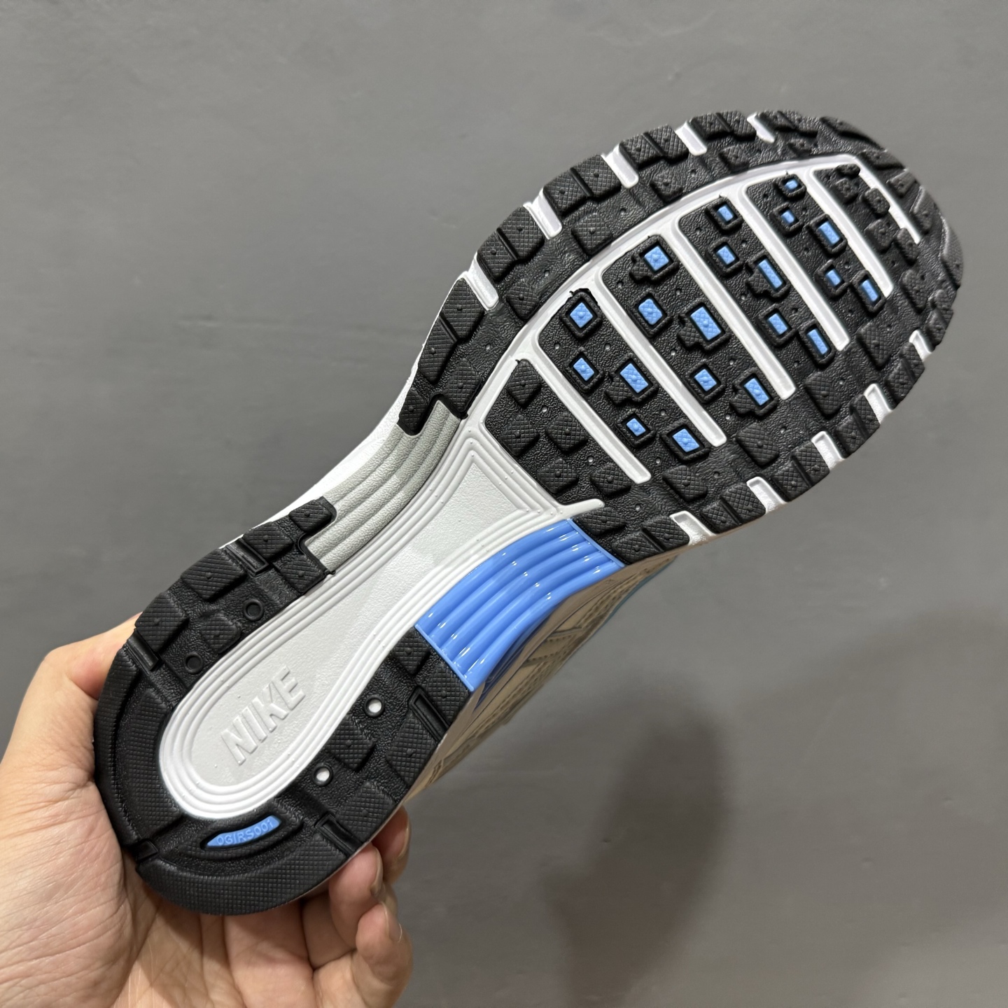 Nike Initiator Running 耐克INS 超火复古老爹跑鞋 版本 耐克 P-6000老爹鞋 CD6404-025