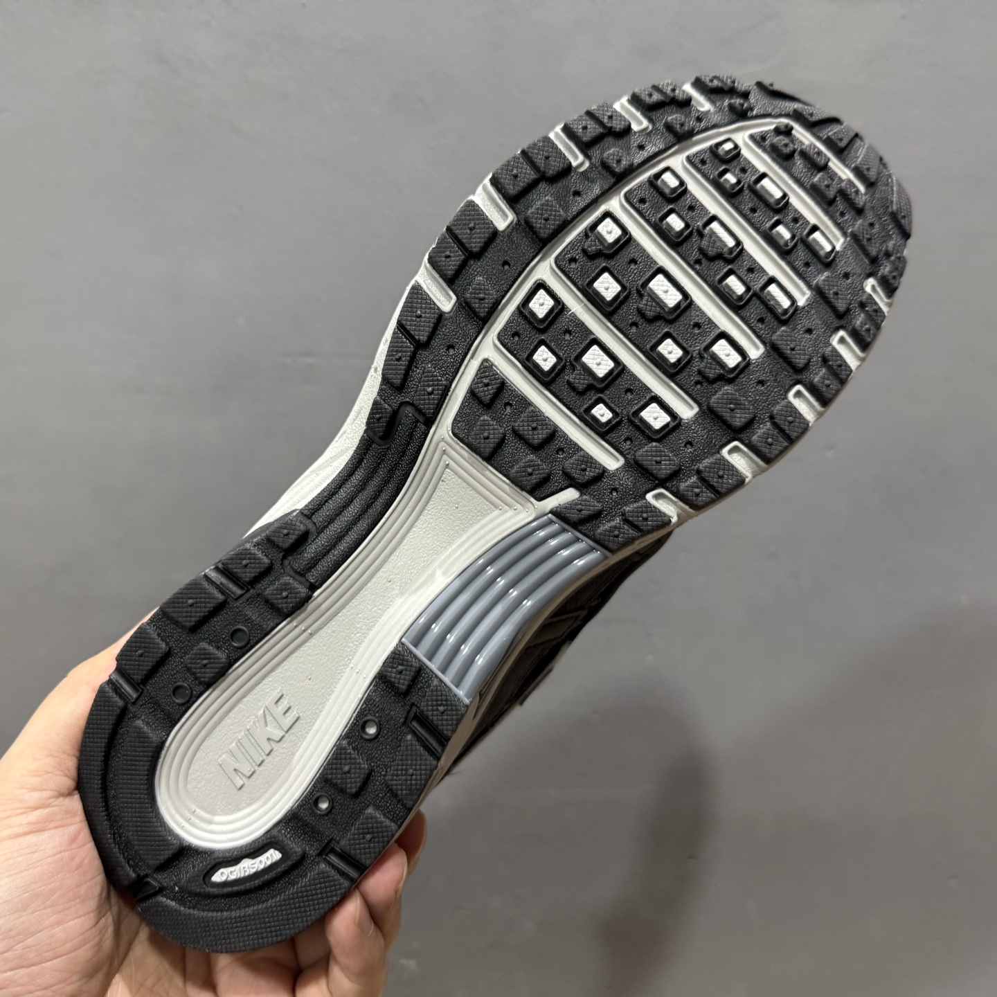 NK P-6000 复古休闲运动老爹鞋 HQ3818-001