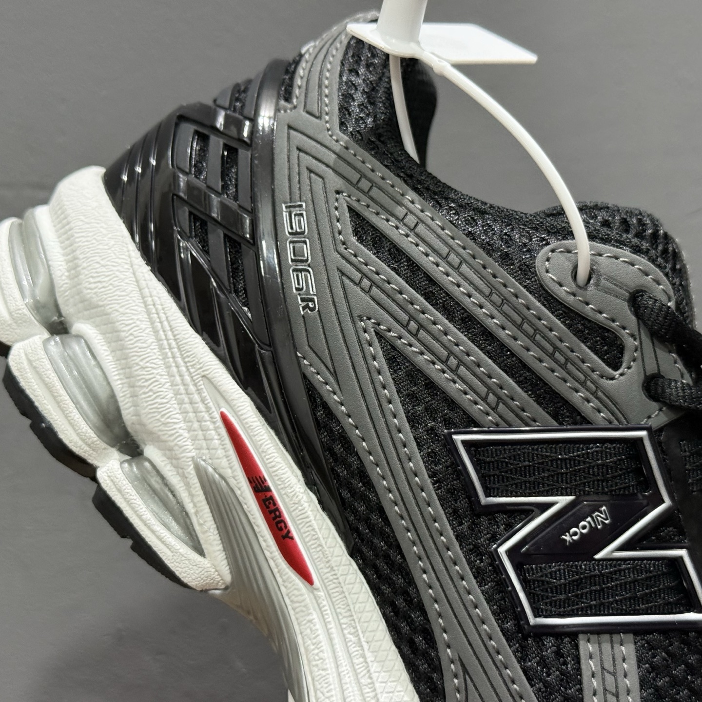 New Balance 新百伦 U1906RCB 复古休闲跑步鞋-High Quatity Cheap Brand wholesale wholesaler seller Clothes Bags handbags Sneakers Top Fashion Clothing Shoes from China Factory Chinese suppliers best Quality Beautiful Price New Balance 新百伦 U1906RCB 复古休闲跑步鞋