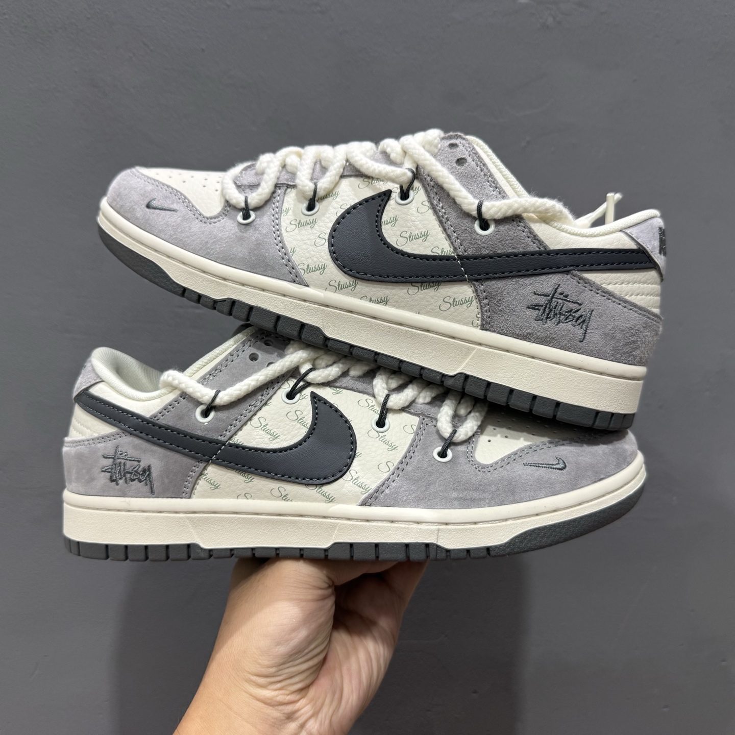 XC版Nike SB Dunk Low x Louis Vuitton x Bearbrick 三方联名 米黑小钩绑带 SJ2068-295