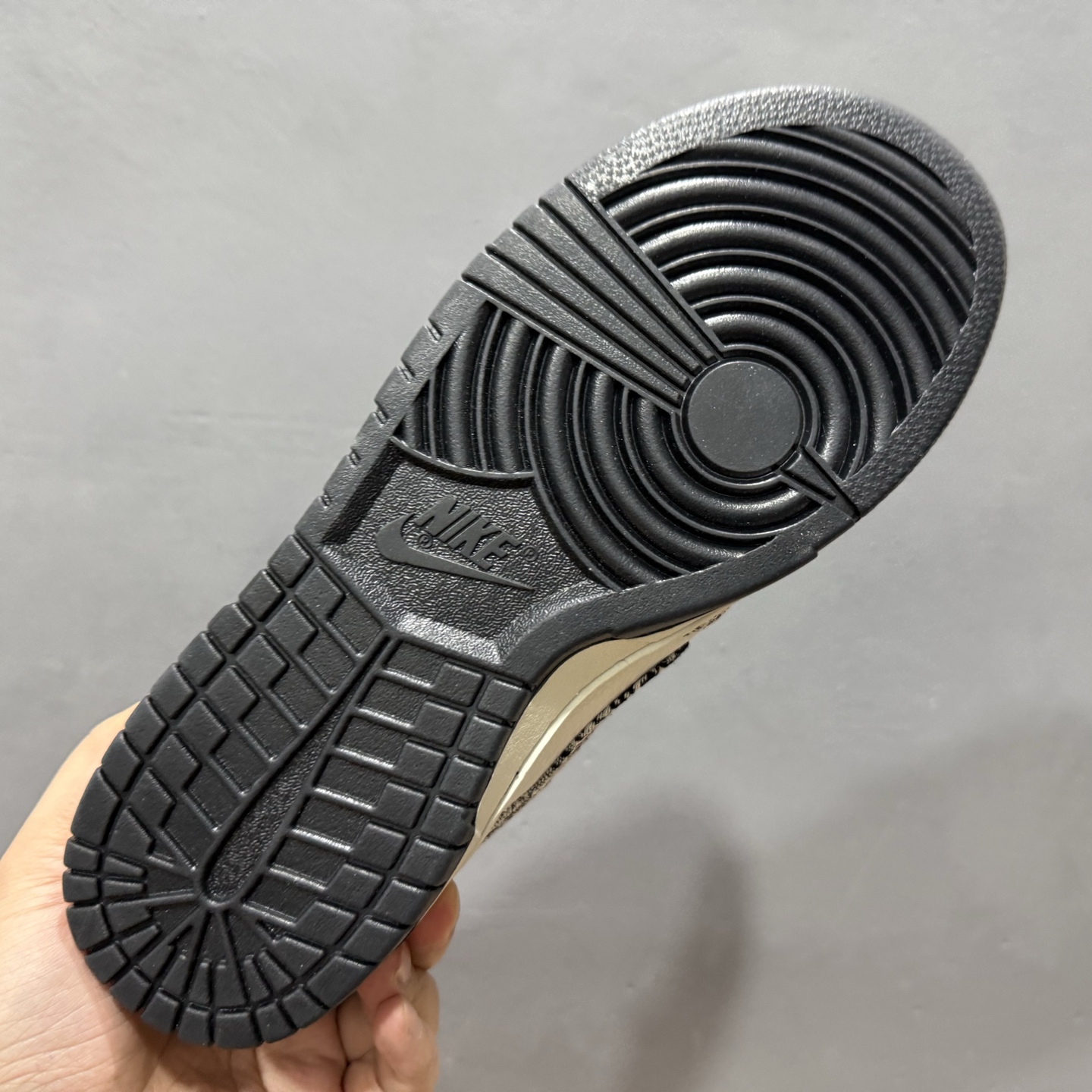 Nike SB Dunk Low Gucci联名 SC9207-418