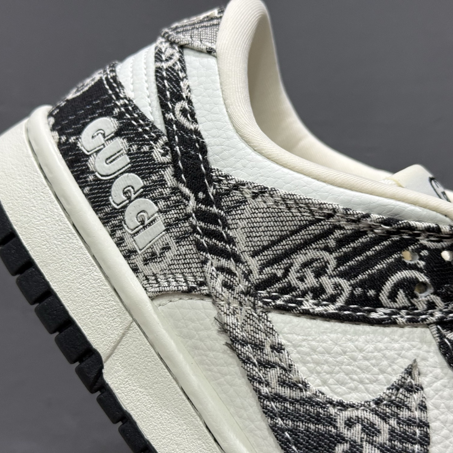 Nike SB Dunk Low Gucci联名 SC9207-418