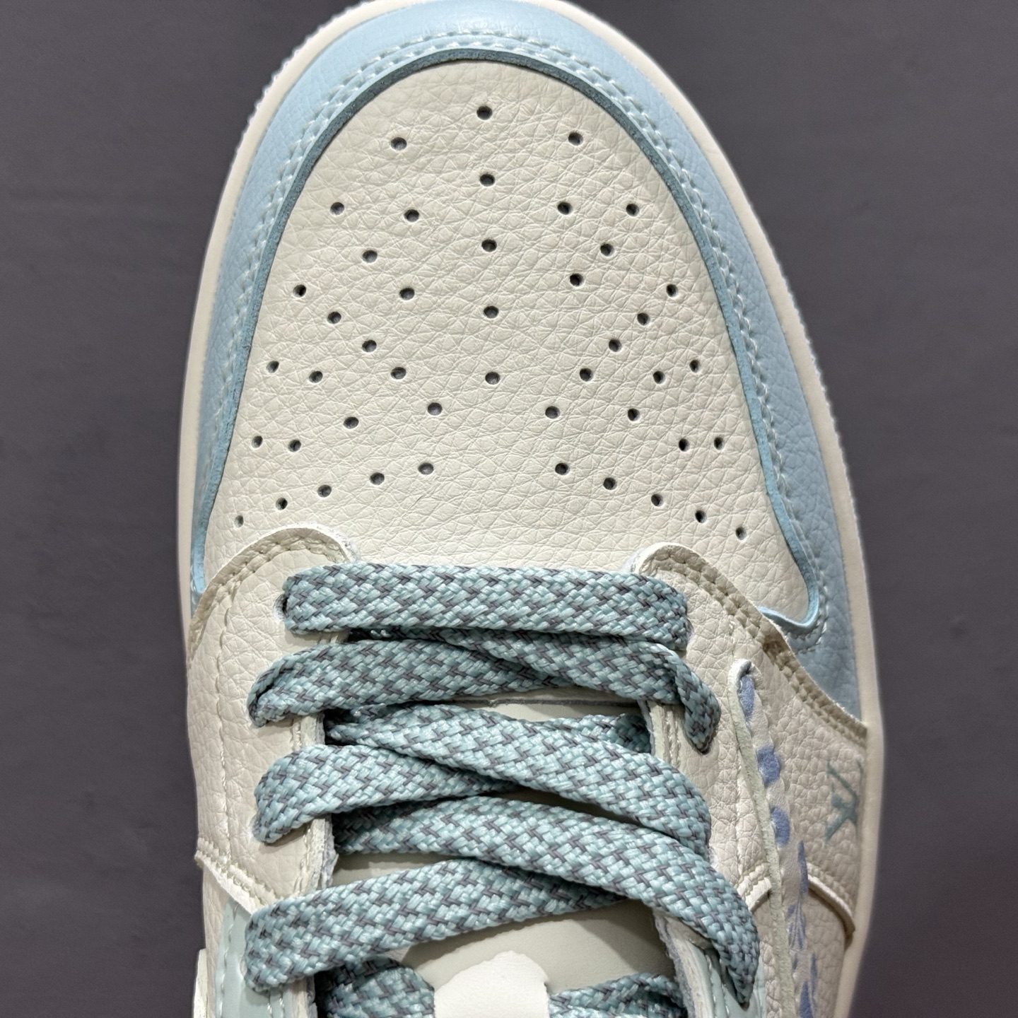 Fragment x Travis Scott x LV Air Jordan 1 Low 三方联名倒钩 XS7089-613