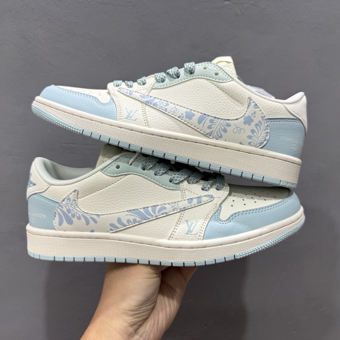 Fragment x Travis Scott x LV Air Jordan 1 Low 三方联名倒钩 XS7089-613