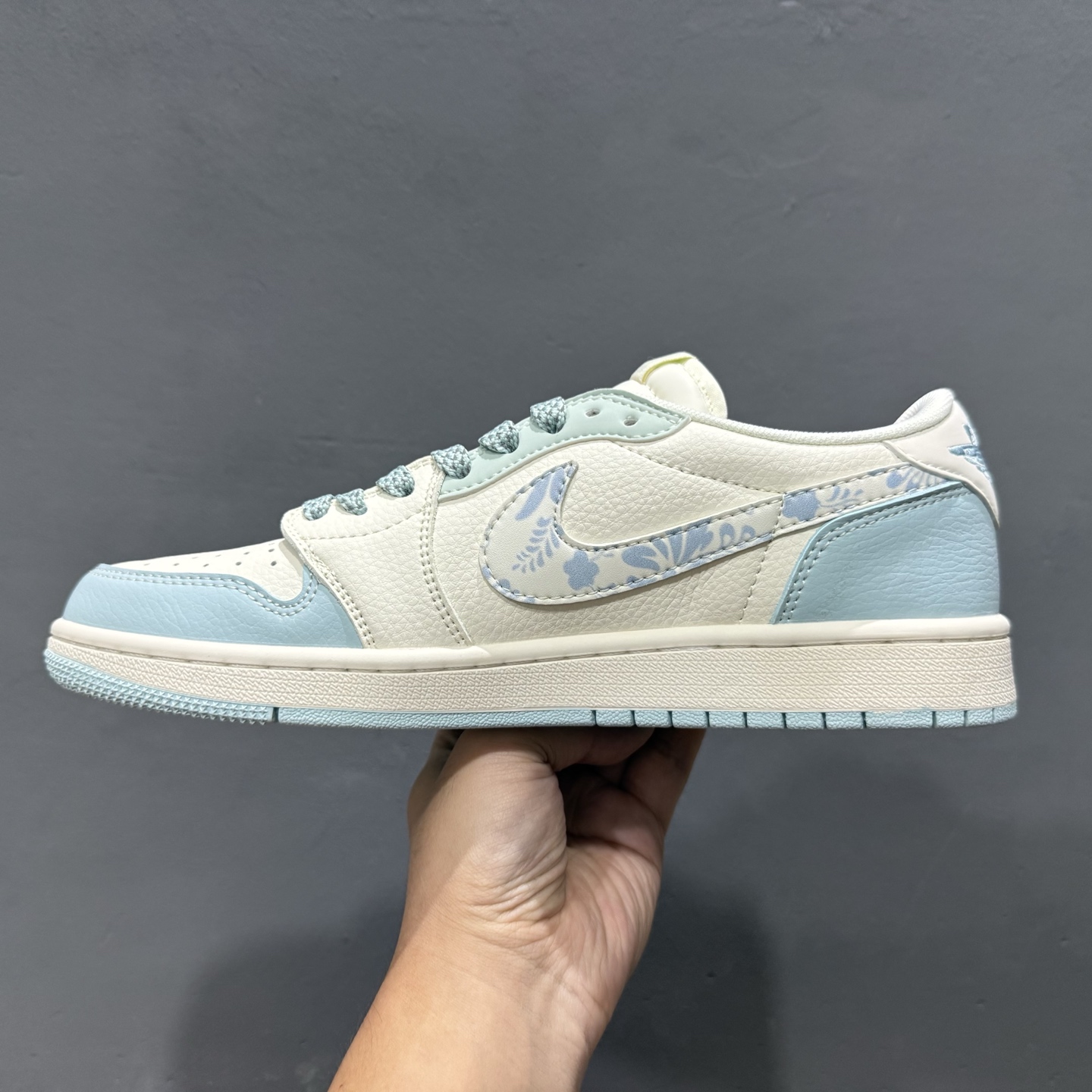 Fragment x Travis Scott x LV Air Jordan 1 Low 三方联名倒钩 XS7089-613