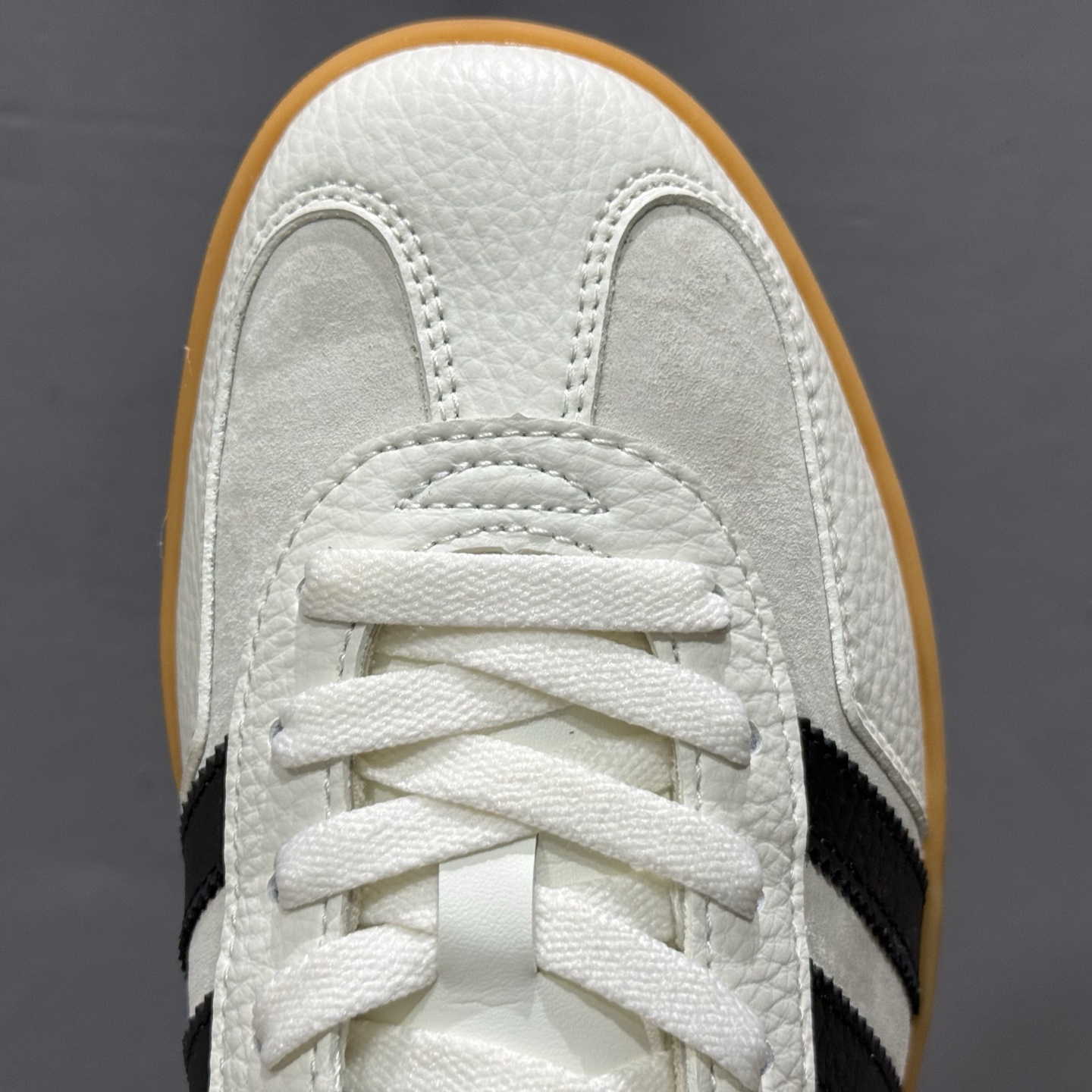 Adidas Samba DIY联名 复古桑巴板鞋 SC9207-726-莆田鞋,莆田鞋货源,高仿鞋,高仿鞋货源,安福档口,莆田高仿鞋,莆田鞋批发,高仿鞋批发,莆田高仿运动鞋,高仿运动鞋,莆田运动鞋 Adidas Samba DIY联名 复古桑巴板鞋 SC9207-726