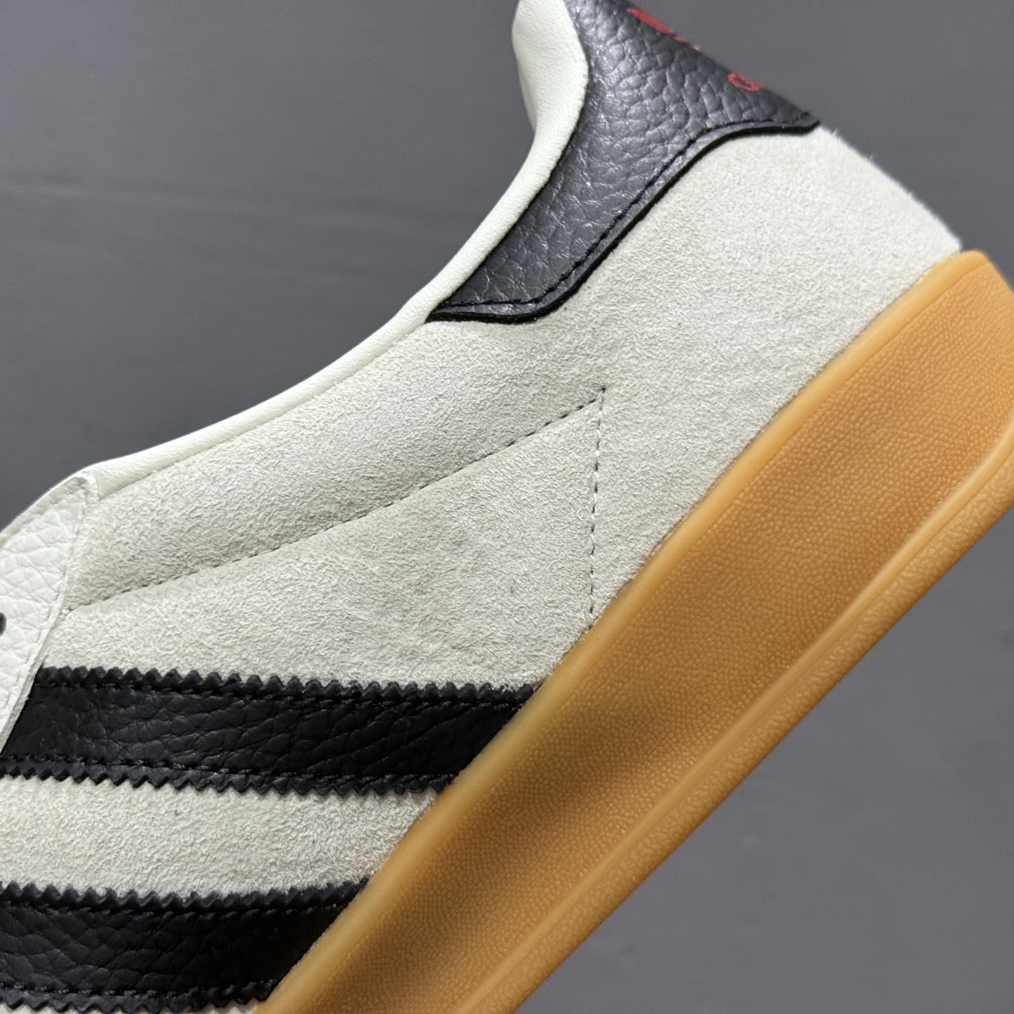 Adidas Samba DIY联名 复古桑巴板鞋 SC9207-726-莆田鞋,莆田鞋货源,高仿鞋,高仿鞋货源,安福档口,莆田高仿鞋,莆田鞋批发,高仿鞋批发,莆田高仿运动鞋,高仿运动鞋,莆田运动鞋 Adidas Samba DIY联名 复古桑巴板鞋 SC9207-726