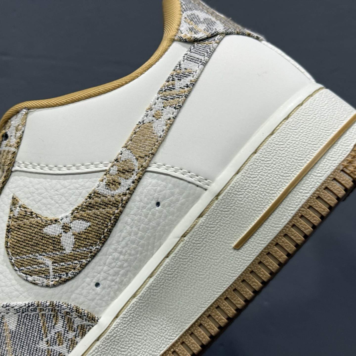 Nike Air Force 1'07 Low LV联名 卡其灰牛仔 空军一号低帮休闲运动板鞋 SC9207-542